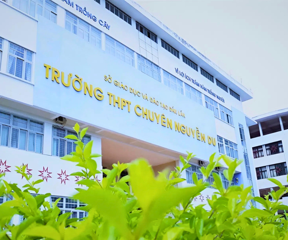 2,25 điểm vẫn đậu trường chuyên: Đề quá khó hay đầu vào quá thấp? - Ảnh 1.