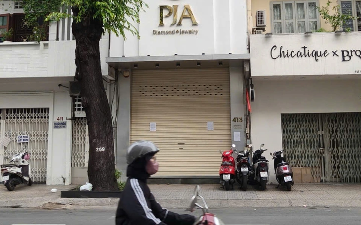 Ho Chi Minh City jewelry outlets shut down amid liquidity crunch, regulatory crackdown- Ảnh 2.