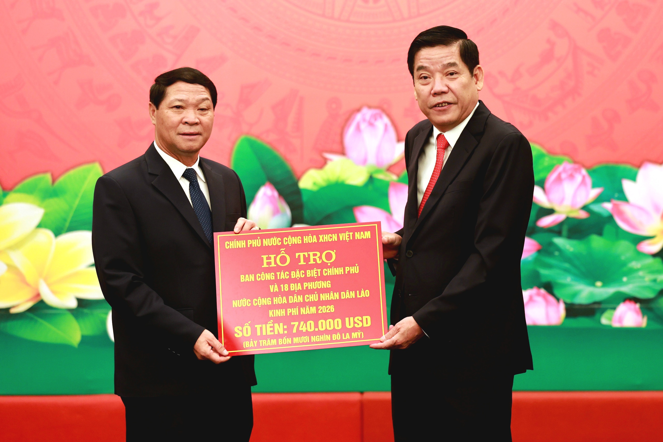 Lào đồng hành tìm kiếm, quy tập hài cốt liệt sĩ Việt Nam hy sinh trên nước bạn hồi hương - Ảnh 3.