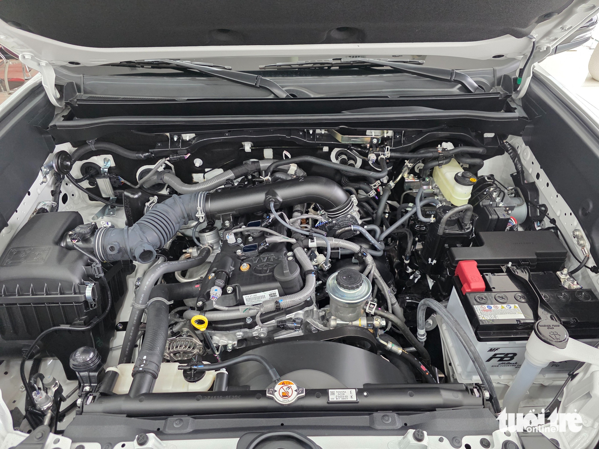 Toyota Land Cruiser FJ ra mắt Việt Nam, giá 1,198 tỉ đồng, động cơ tương tự Fortuner - Ảnh 14.