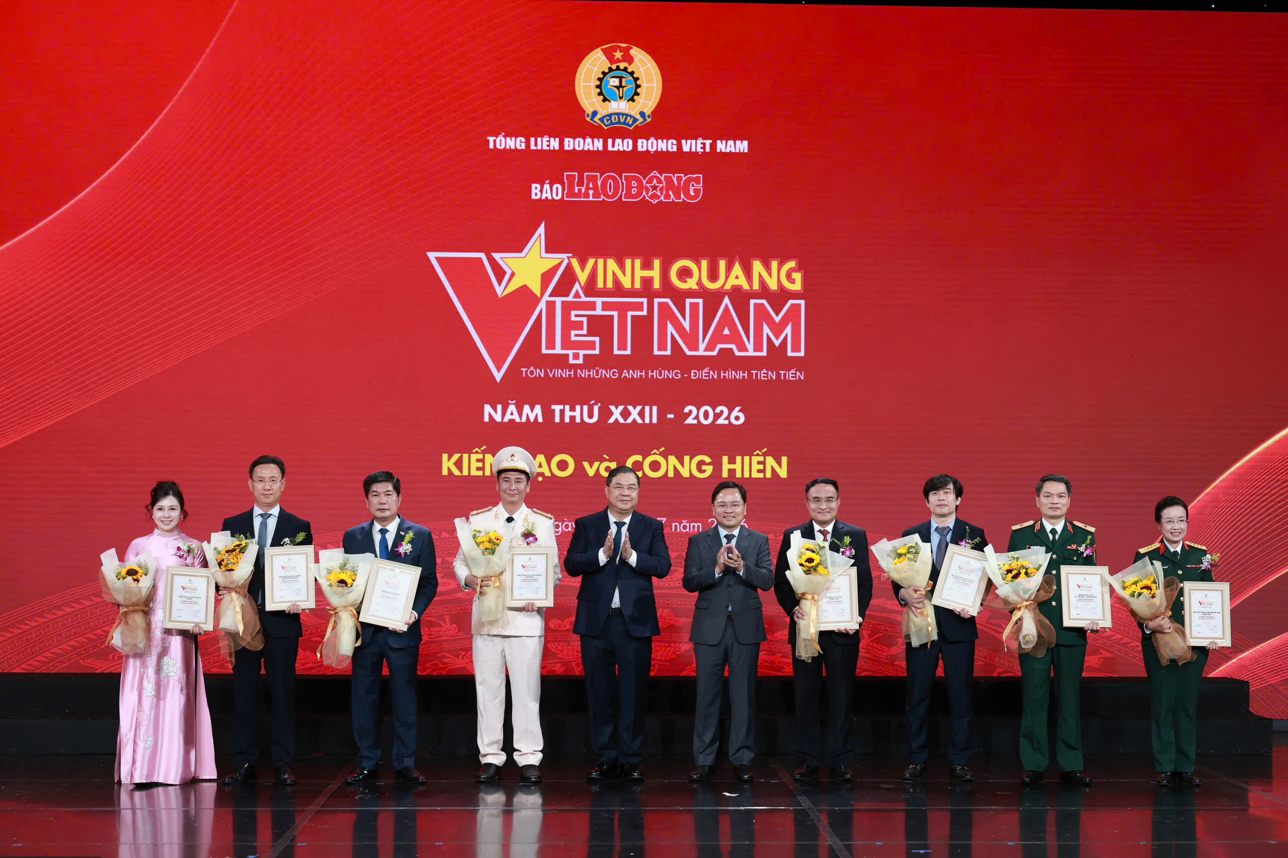 13 điển hình tiên tiến được vinh danh tại Vinh quang Việt Nam 2026 - Ảnh 1.