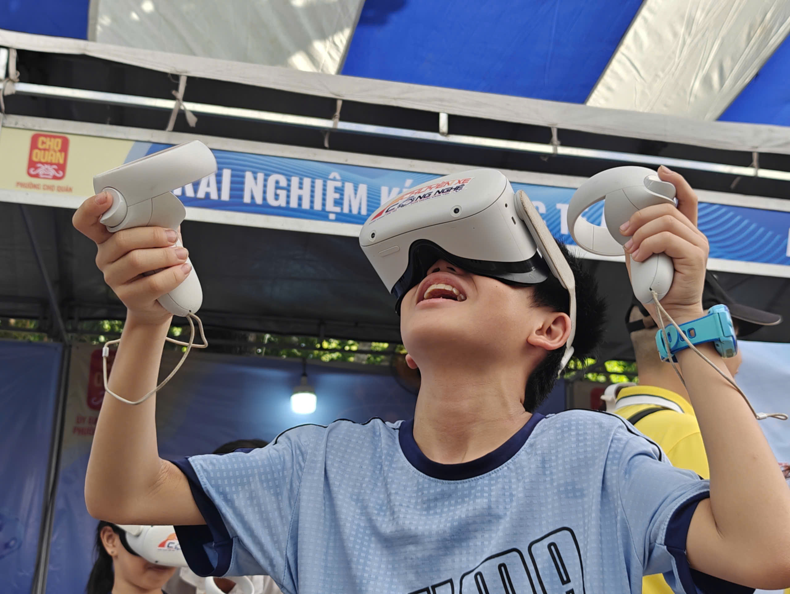 Giới hạn trẻ chơi game hàng ngày, bạn thấy sao? - Ảnh 1.