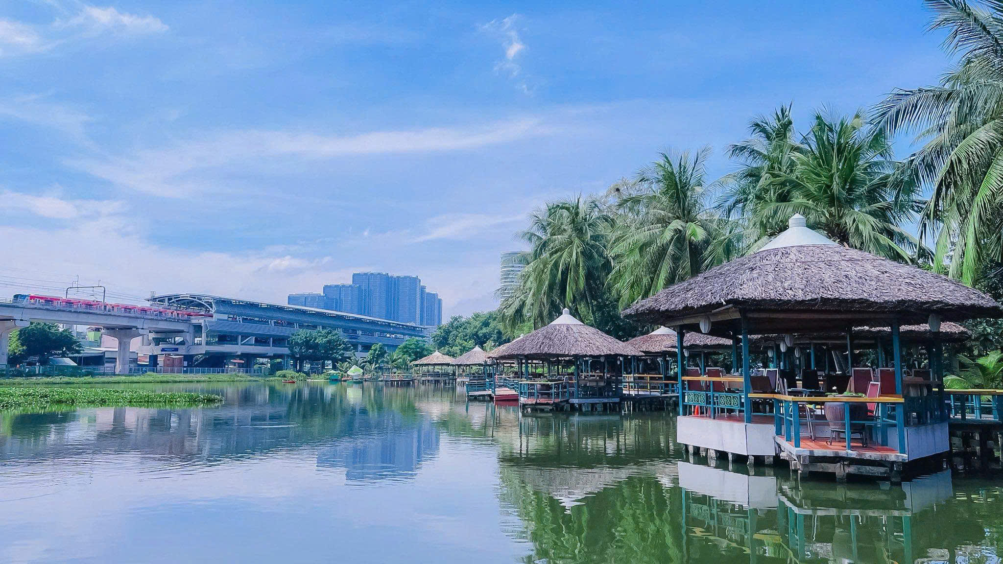 Mừng 51 năm thành lập, Saigontourist Group triển khai 51 ưu đãi trên toàn hệ thống - Ảnh 2.