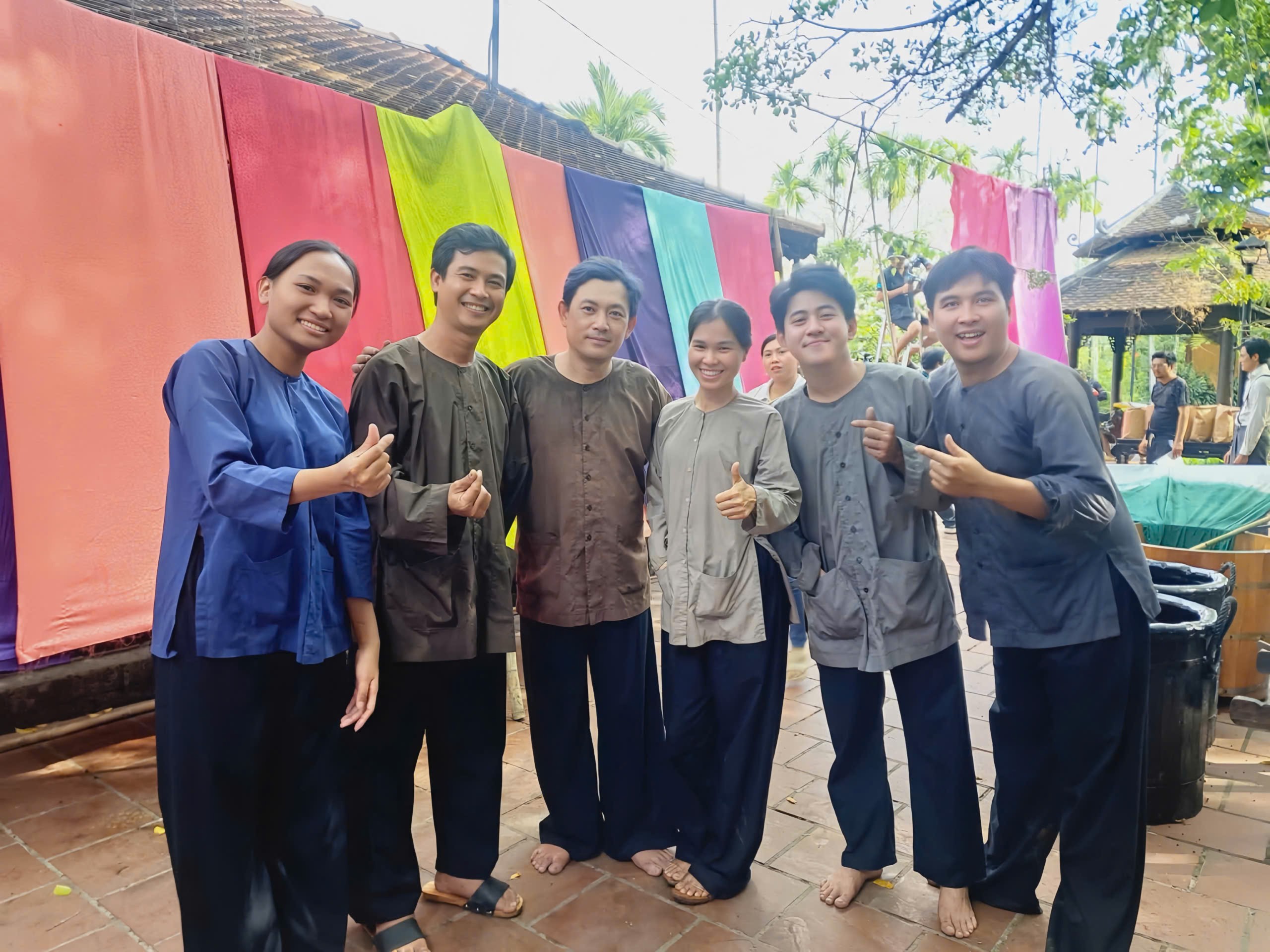 Đắt sô nghề diễn viên quần chúng 'thấy hình không thấy tiếng'   - Ảnh 5.