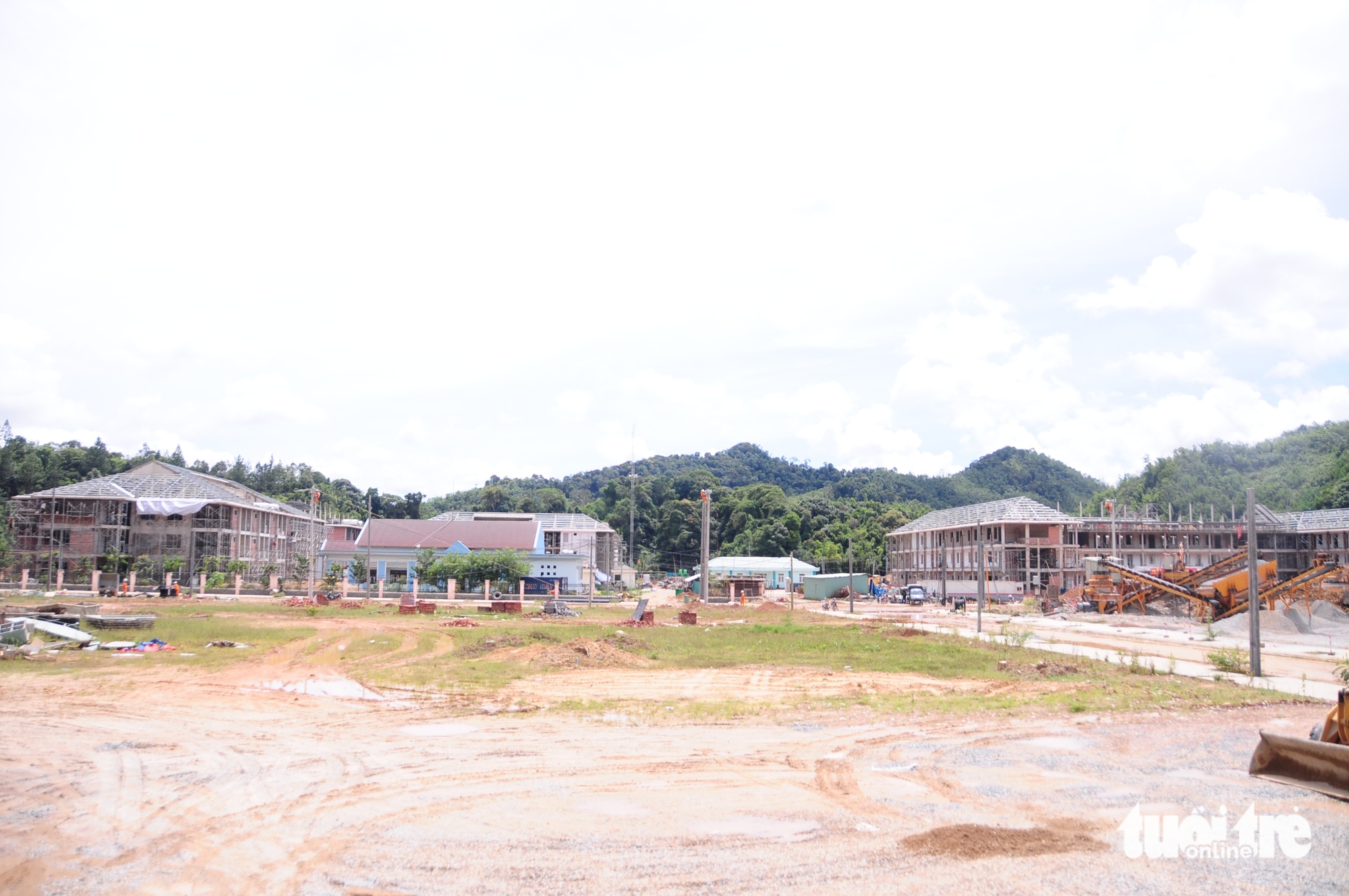Loạt hình ảnh mới nhất về trường nội trú liên cấp Đà Nẵng chạy đua đón năm học mới - Ảnh 13.