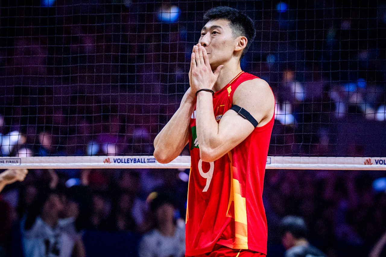 Ngôi sao Trung Quốc mắc lỗi ngớ ngẩn, dâng chiến thắng cho Nhật Bản ở siêu giải bóng chuyền - Ảnh 1.