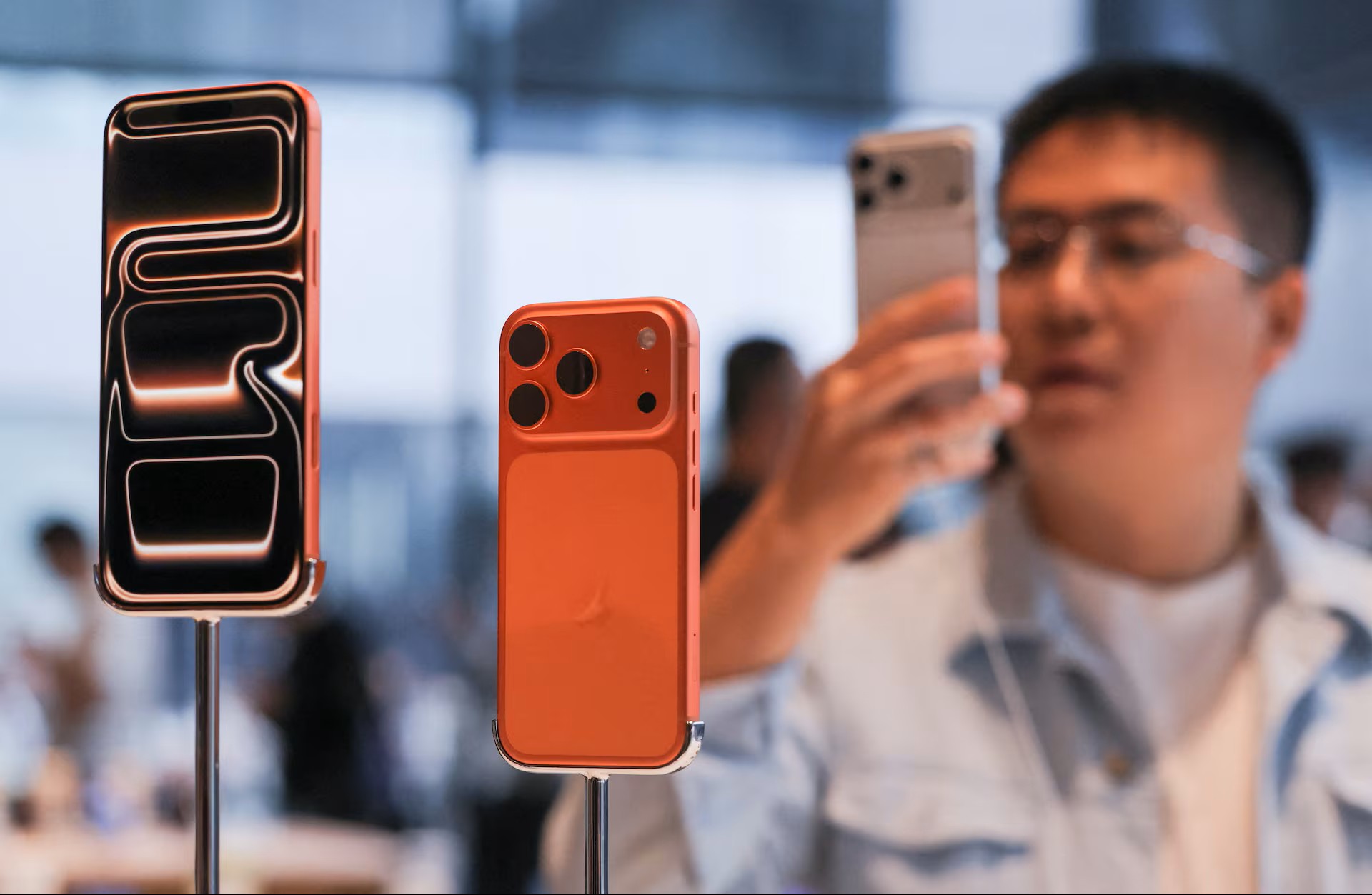 Không cần mua, giờ đã có thể thuê iPhone của Apple - Ảnh 1.