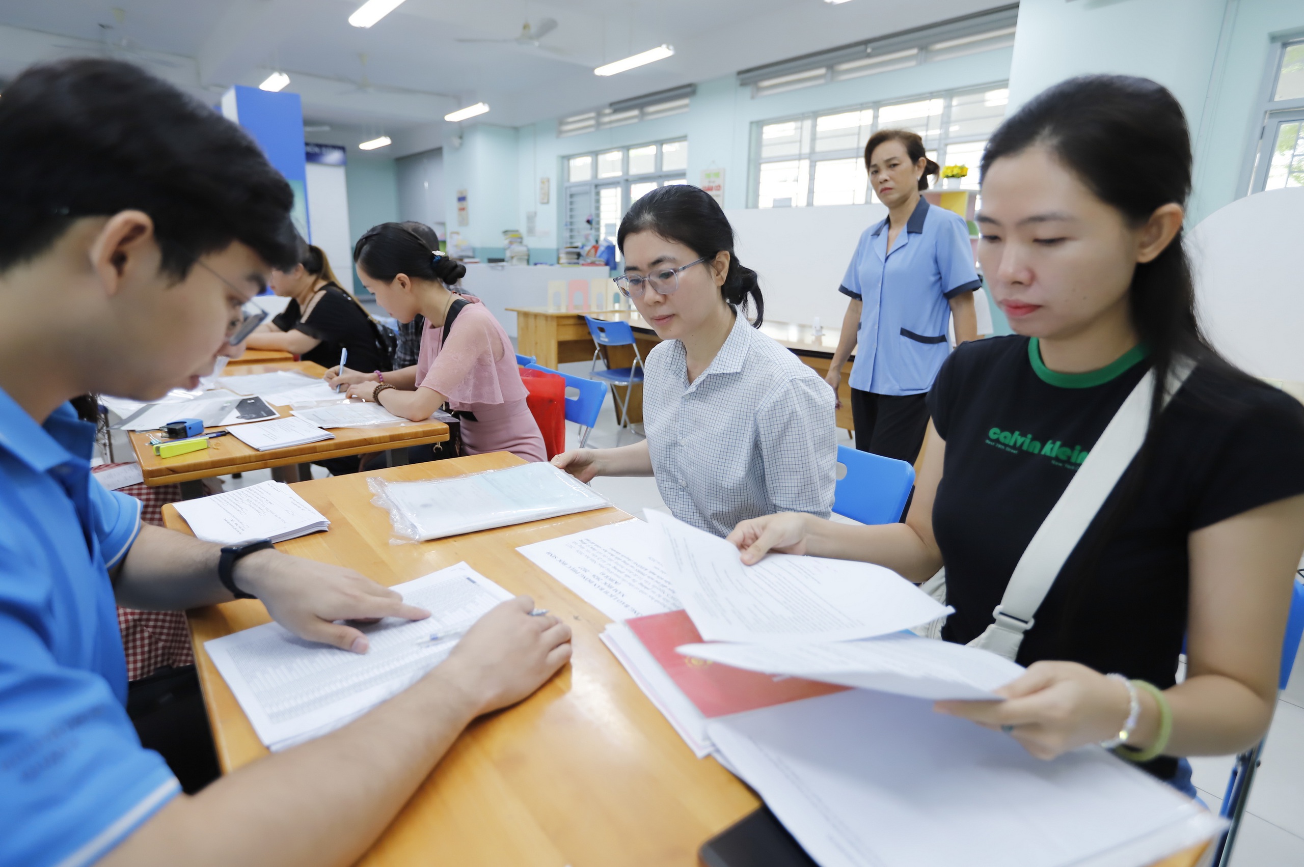 Tuyển sinh lớp 1,6 đại trà: Phường phân phối chưa chuẩn, cần trao quyền cho hiệu trưởng!? - Ảnh 1.