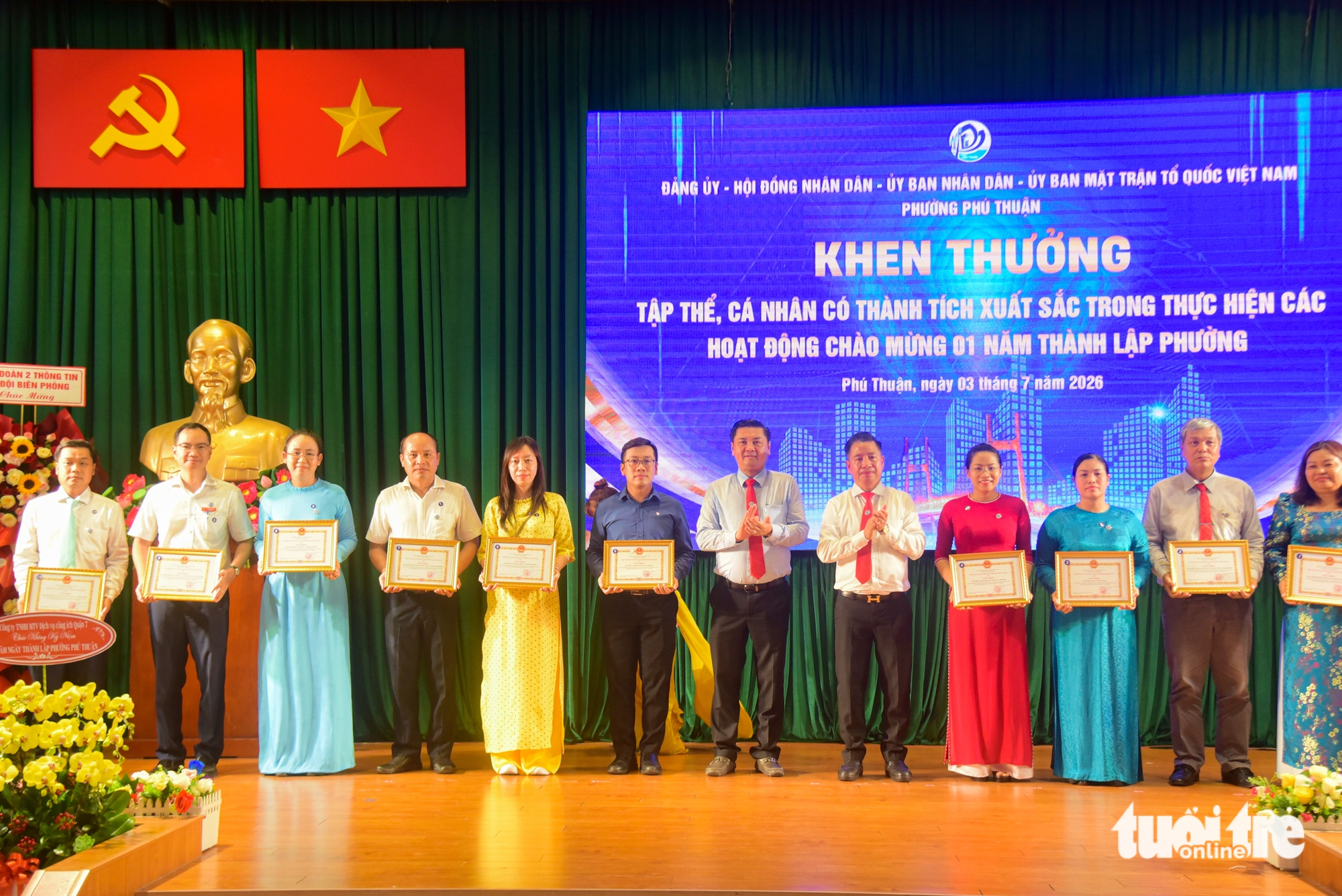 Phường Phú Thuận, TP.HCM lấy sự hài lòng của người dân làm thước đo - Ảnh 5.