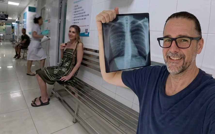 Vietnam targets bigger share of global medical tourism as hospitals expand int'l services- Ảnh 3.