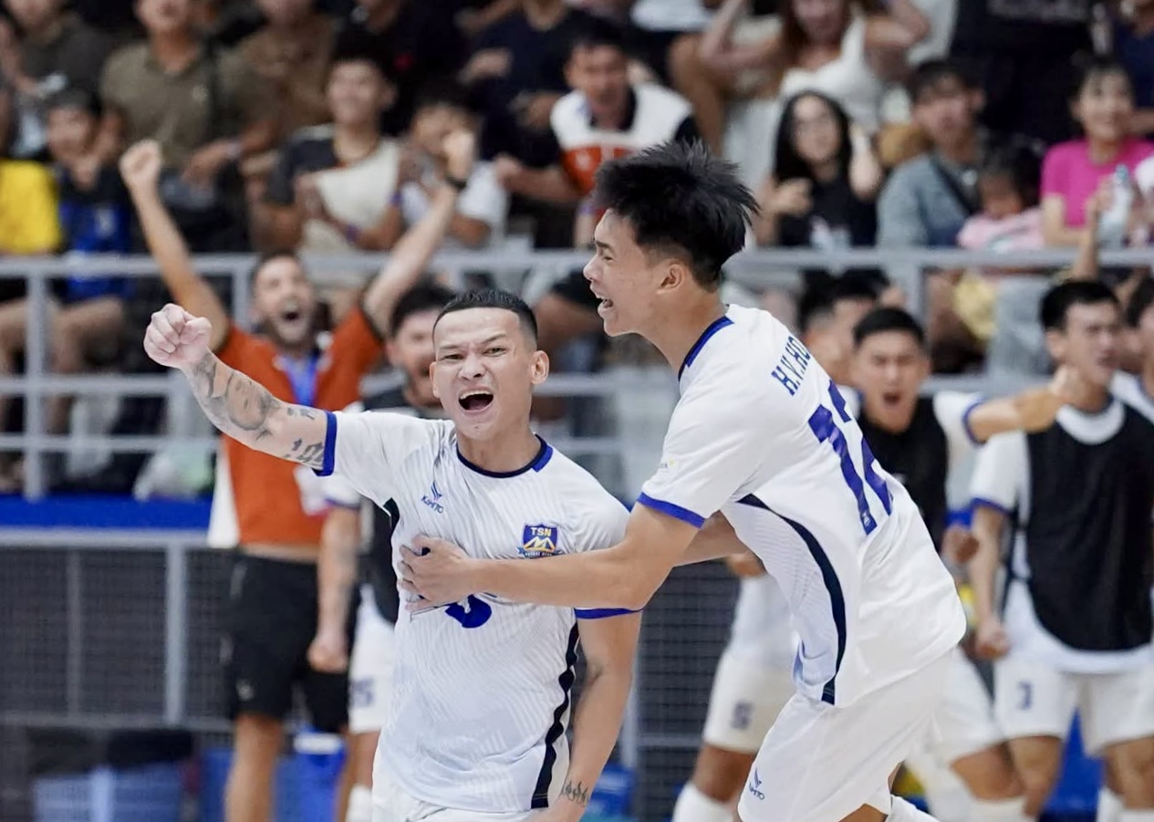 Thái Sơn Nam TP.HCM thắng nghẹt thở đối thủ đua vô địch - Ảnh 1.