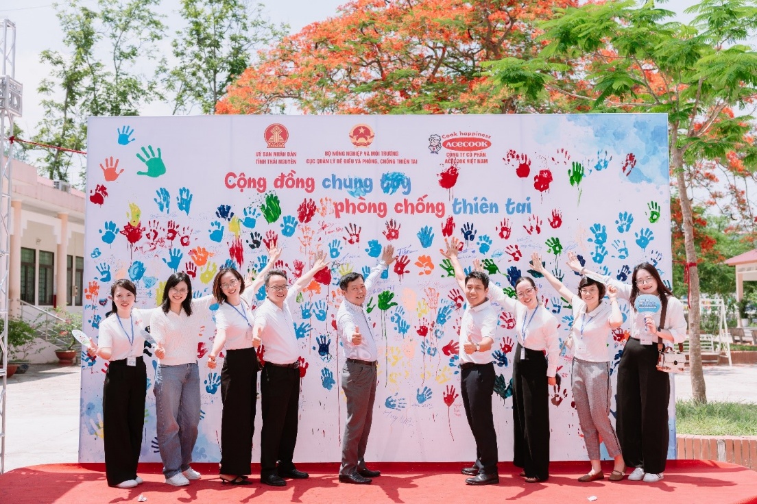 Acecook Việt Nam chung tay xây dựng cộng đồng chủ động trước thiên tai - Ảnh 1.