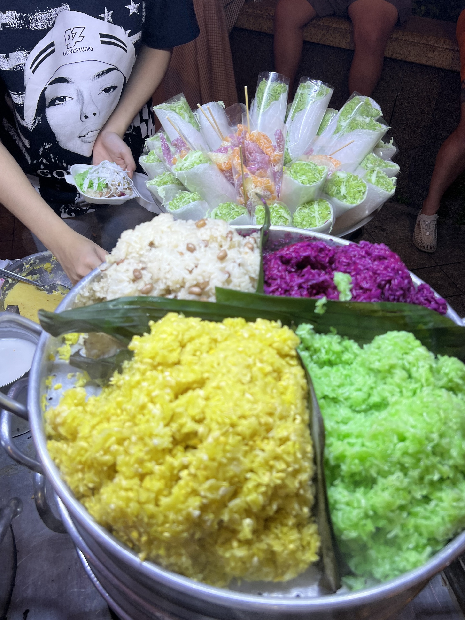 Vì sao người nước ngoài mê đồ ăn sáng Việt Nam: bò né, bánh cuốn, xôi mặn…sao mà kể hết - Ảnh 11.