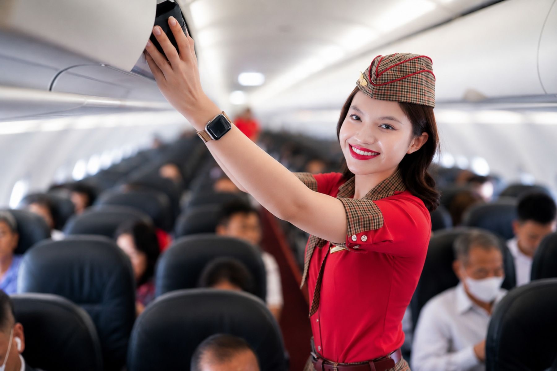 Vietjet tặng tuần lễ vàng ưu đãi với vé bay chỉ từ 0 đồng - Ảnh 1.