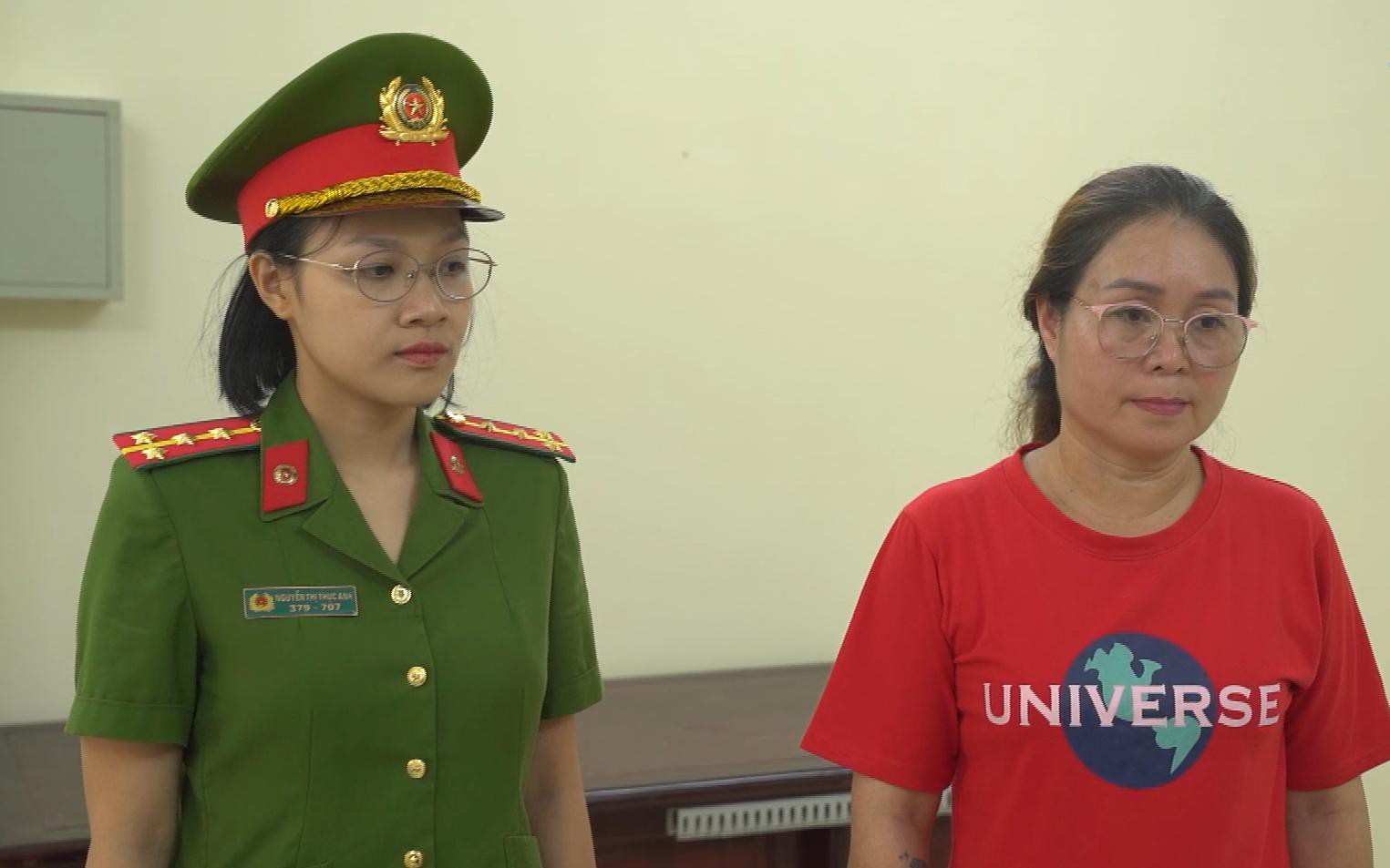 Lawyers highlight rules on renting motorcycles to foreigners after Vietnamese hotel receptionist charged- Ảnh 1.