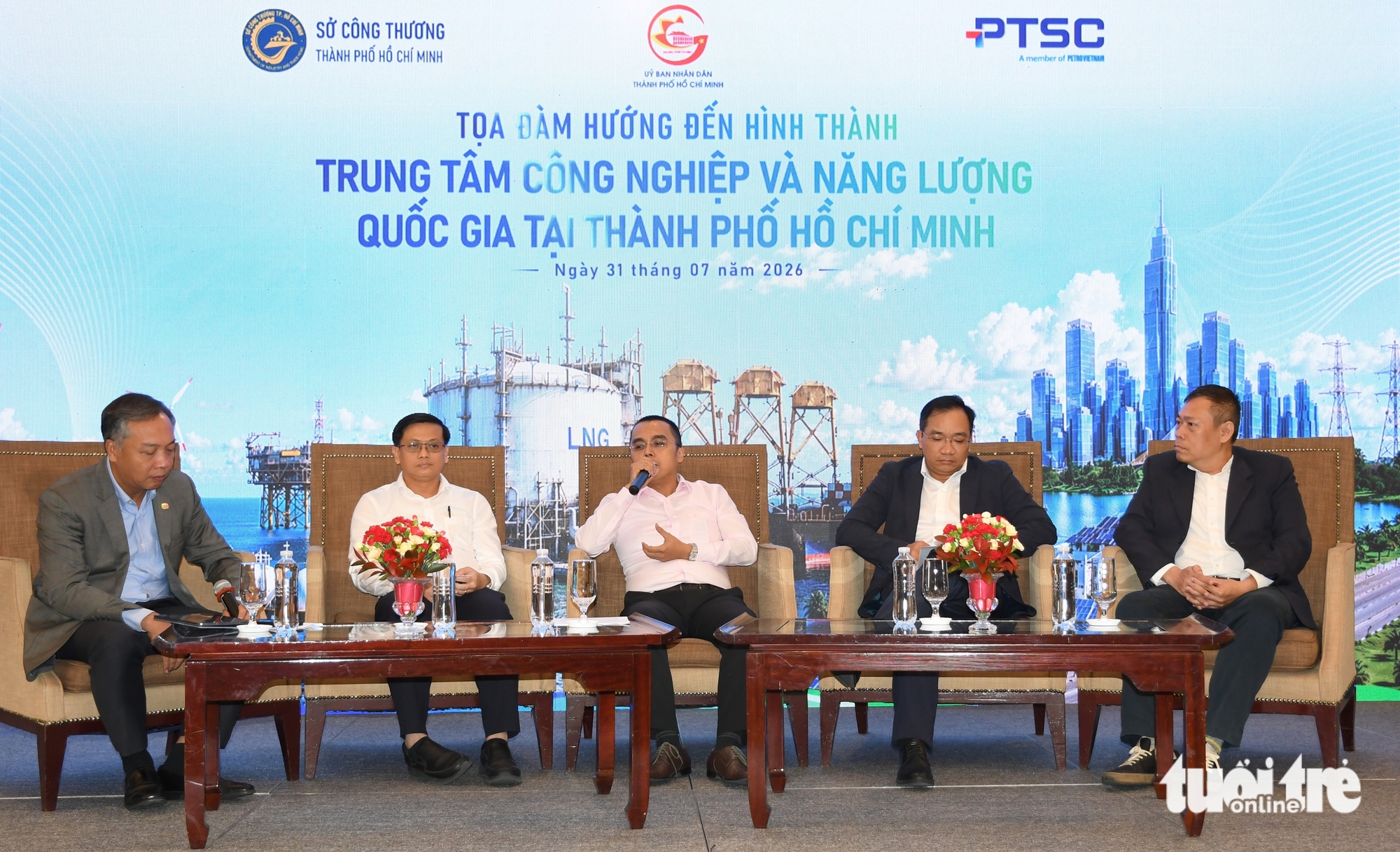 Khi 'đầu tàu' kinh tế khát năng lượng sạch - Ảnh 3.