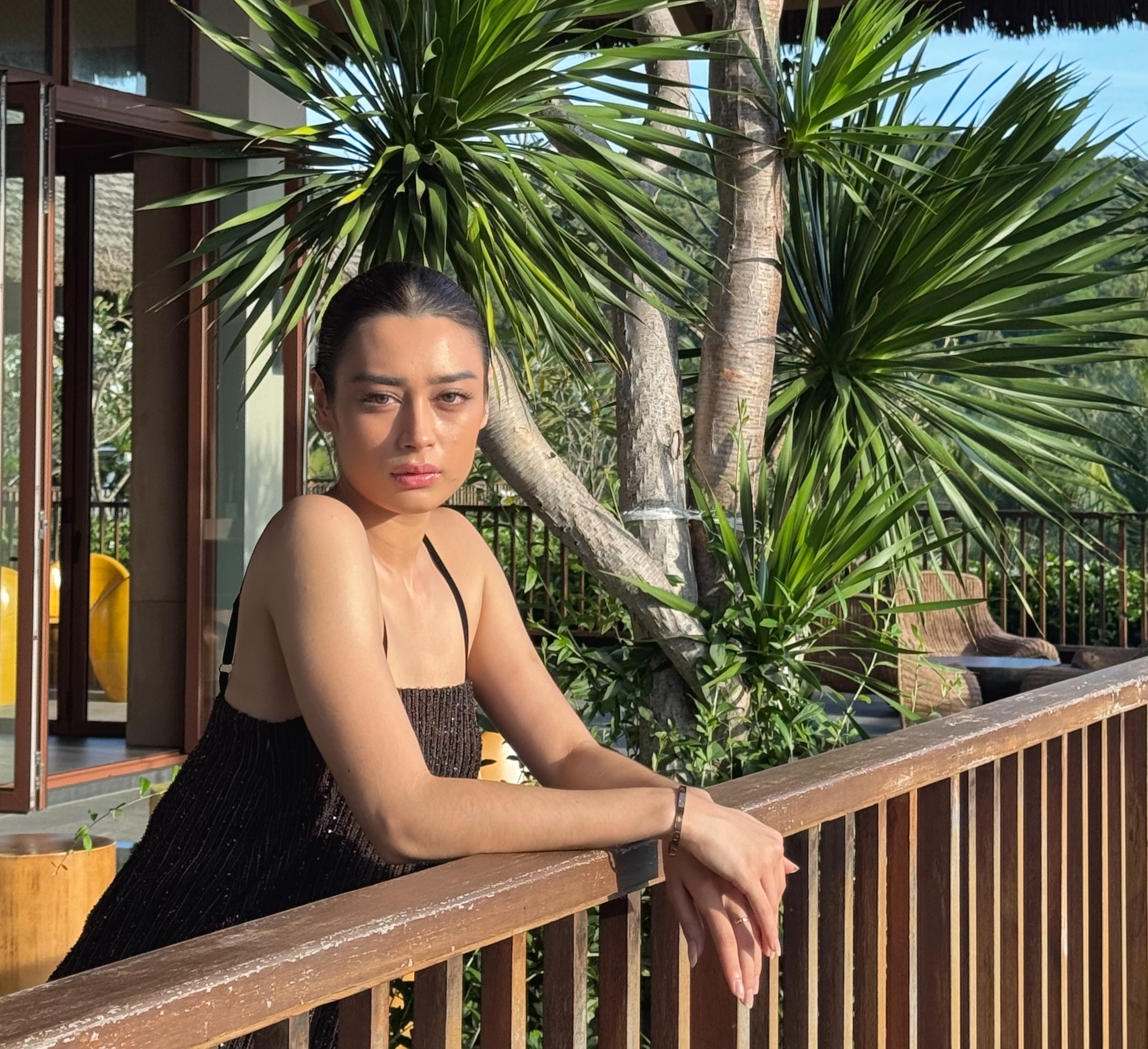 Tân Miss Grand Vietnam 2026: Cô gái mang hai dòng máu Việt - Anh trở về tìm cội nguồn - Ảnh 5.