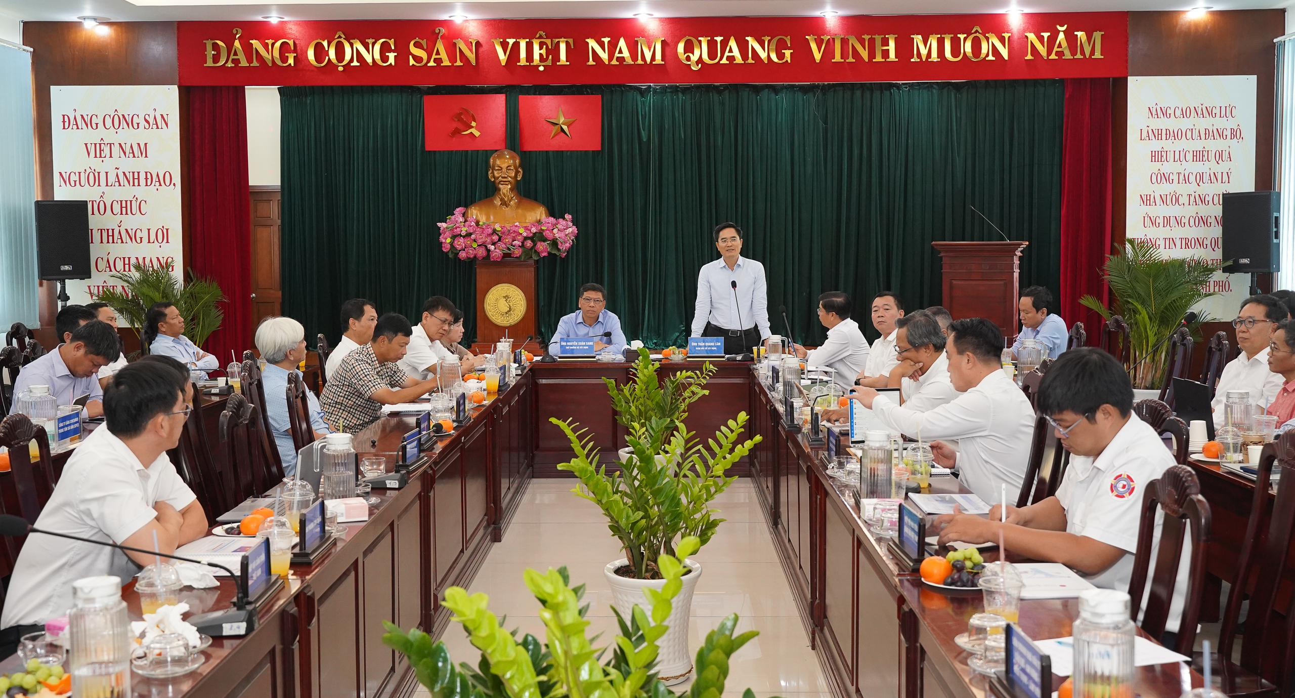 Thứ trưởng Bộ Xây dựng: Lập tổ công tác đặc biệt hỗ trợ triển khai dự án đường vượt biển Cần Giờ - Vũng Tàu - Ảnh 3.