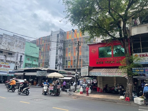 Ho Chi Minh City jewelry outlets shut down amid liquidity crunch, regulatory crackdown- Ảnh 1.