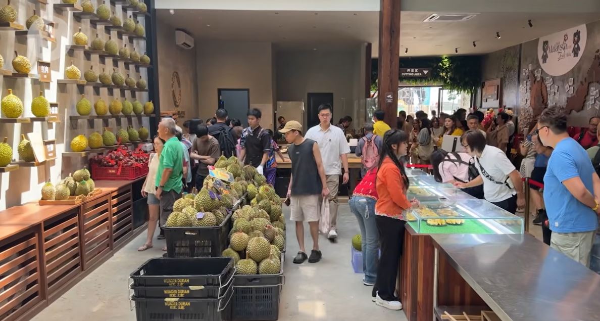 Khai trương trung tâm trải nghiệm sầu riêng đầu tiên tại châu Á - Ảnh 1.