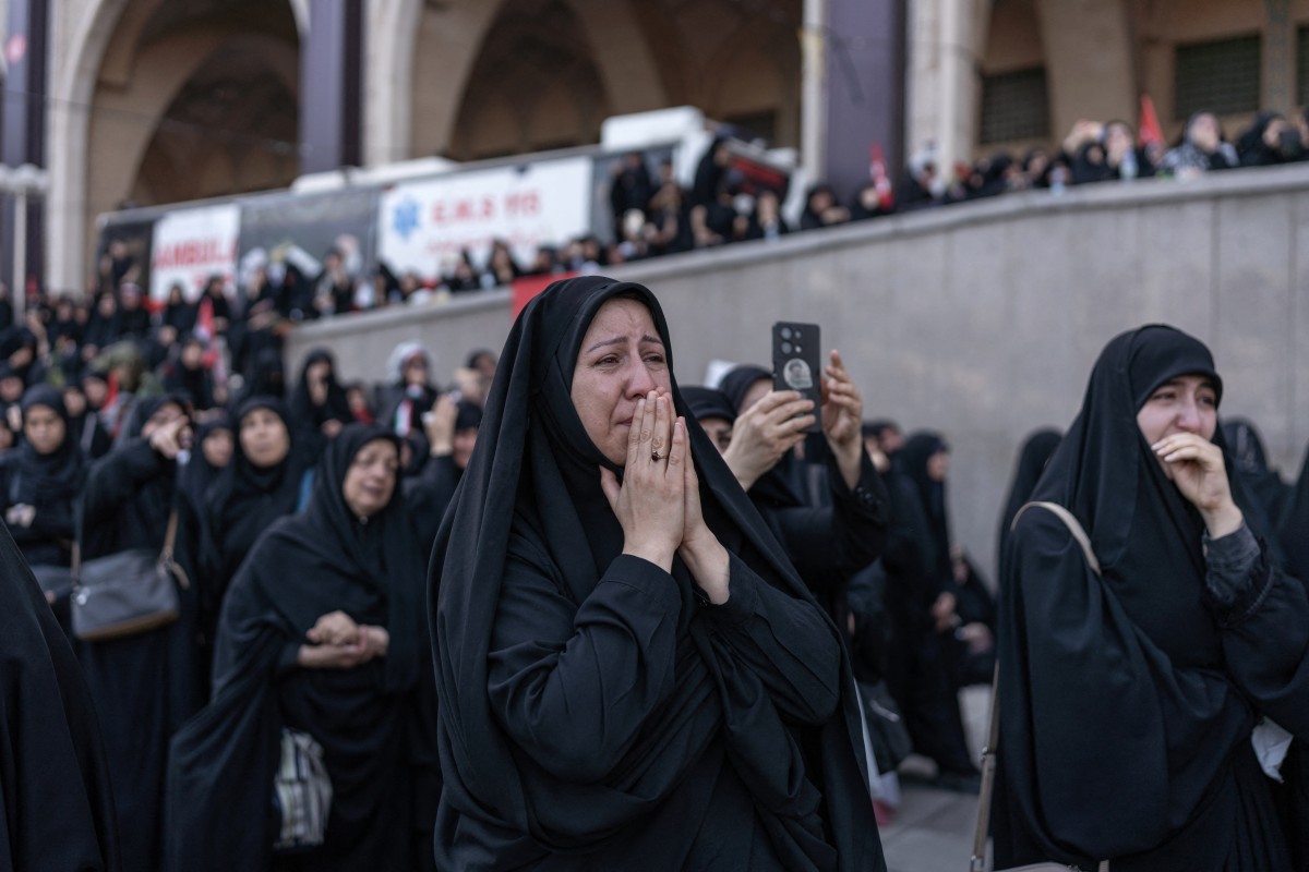 Iran gửi đi thông điệp gì từ lễ tang cố Lãnh tụ tối cao Ali Khamenei? - Ảnh 3.