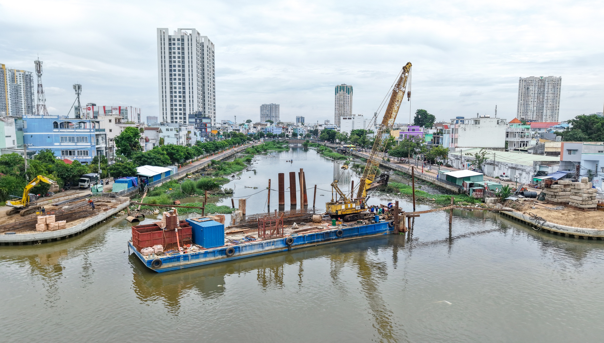 Hiện trạng dự án bờ Bắc kênh Đôi sau gần một năm khởi công - Ảnh 6.