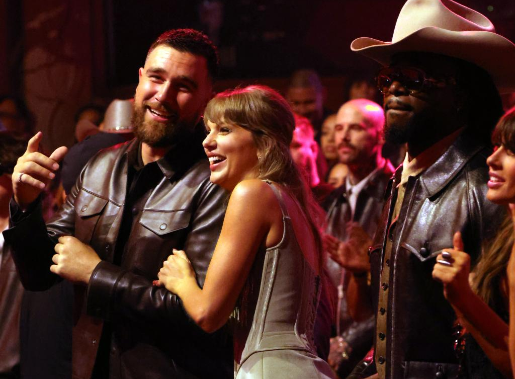 Tiết lộ hiếm hoi về 'hôn lễ thế kỉ' của Taylor Swift - Ảnh 2.
