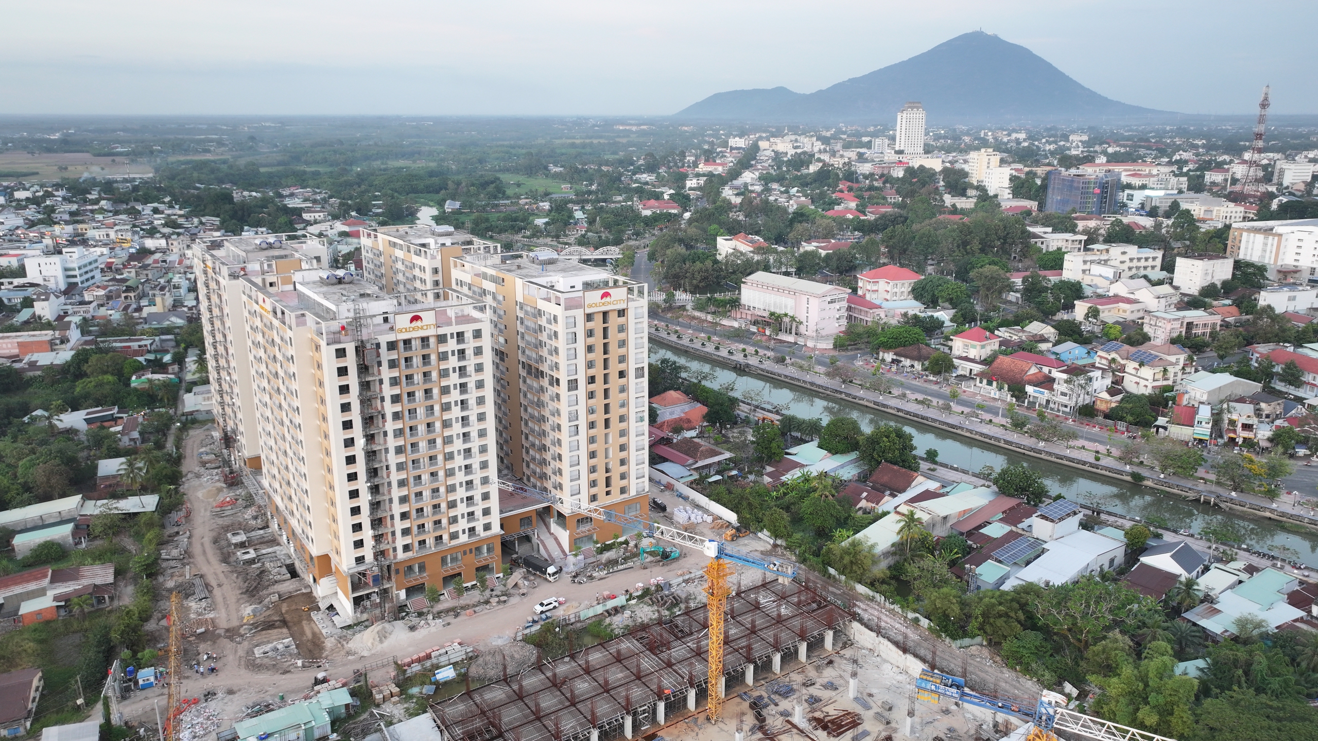 Vì sao Tây Ninh xin giảm nhà ở xã hội từ 80.000 còn 50.000 căn? - Ảnh 3.
