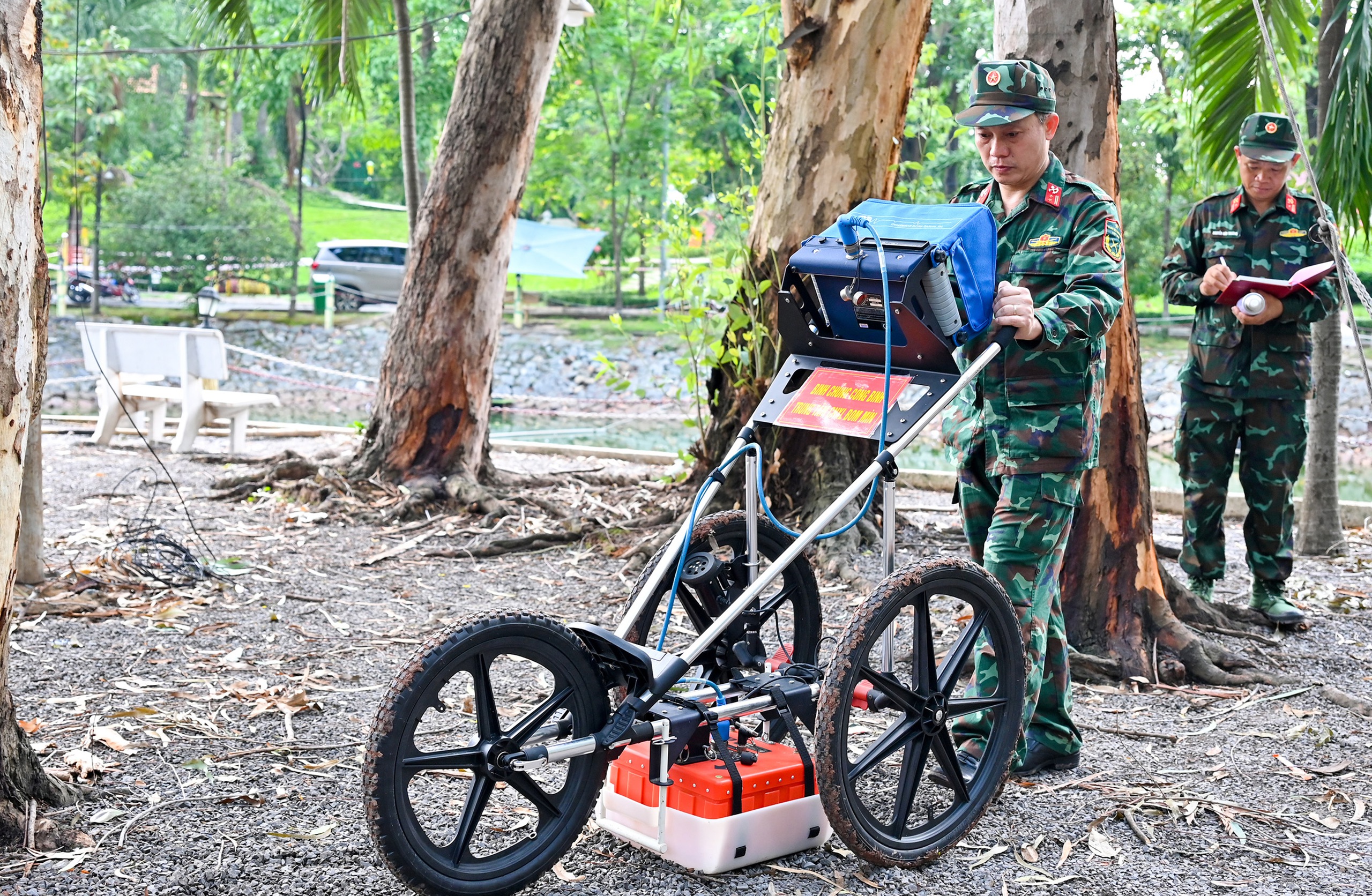 Hành trình từ bức ảnh lịch sử đến những hài cốt liệt sĩ đầu tiên được tìm thấy tại công viên Lê Thị Riêng - Ảnh 9.