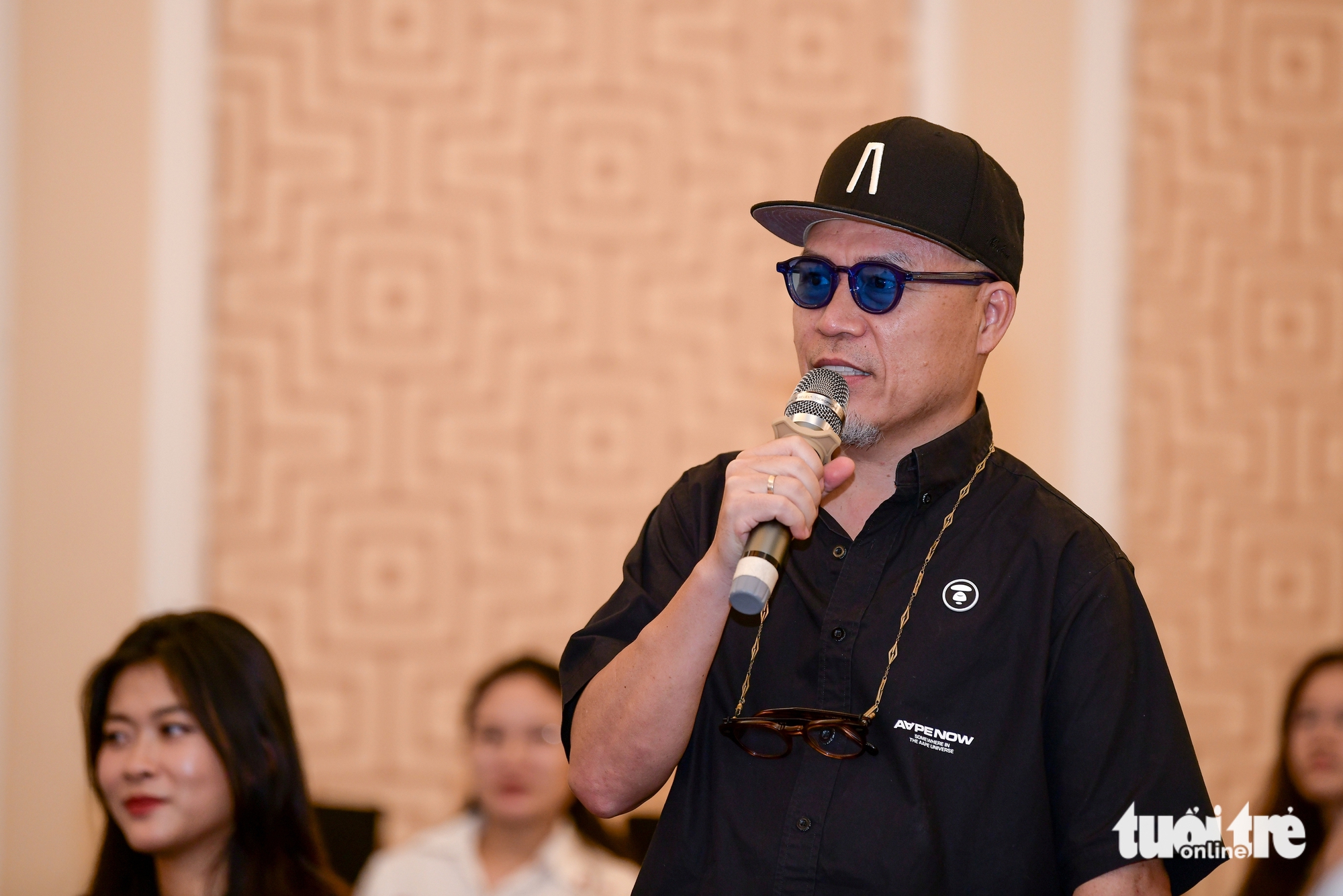 Giới chuyên môn trầm trồ với đại sử thi sân khấu đậm đặc chất Việt Đất nước thiên hùng ca - Ảnh 4.