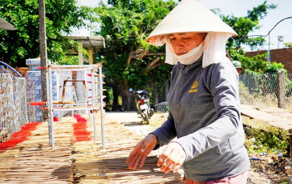 Khánh Hòa đẩy mạnh du lịch y tế: Phát triển yến sào, trầm hương thành sản phẩm chăm sóc sức khỏe - Ảnh 2.