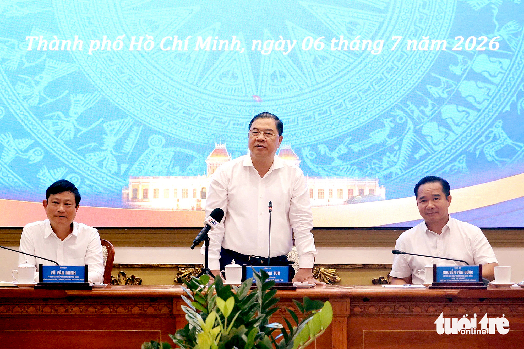 Phó thủ tướng thường trực Phạm Gia Túc: Bộ ngành cùng hỗ trợ TP.HCM tăng trưởng - Ảnh 2.