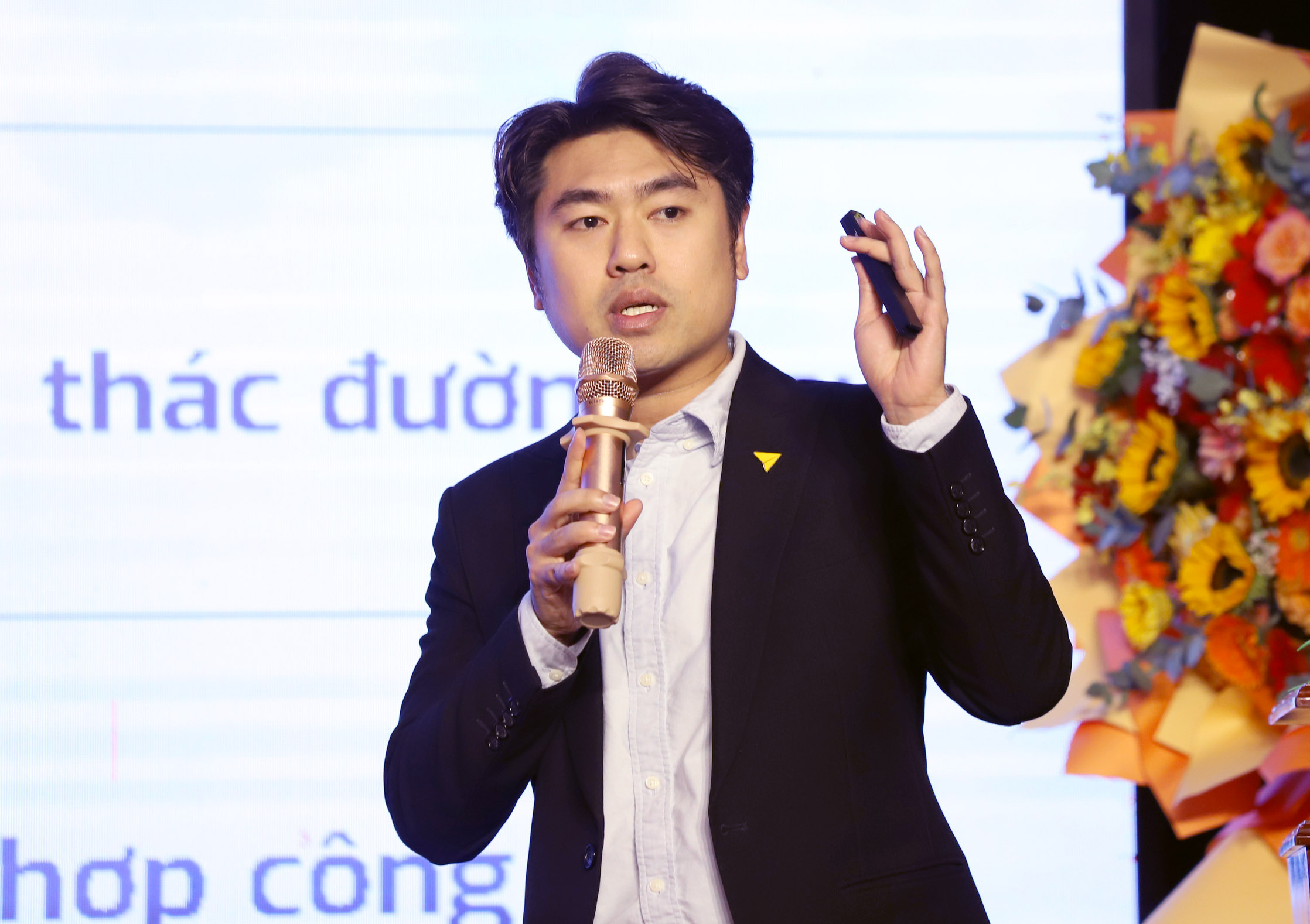 Làm gì để sân bay quốc tế Cần Thơ có khách quốc tế? - Ảnh 1.