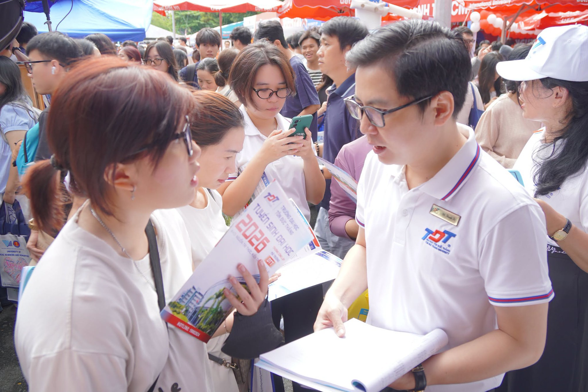 Ngành dược có điểm sàn cao nhất Trường đại học Tôn Đức Thắng - Ảnh 1.