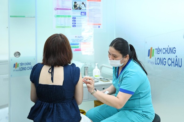 Những hiểu lầm quá tuổi khiến nhiều người bỏ lỡ cơ hội tiêm HPV - Ảnh 1.