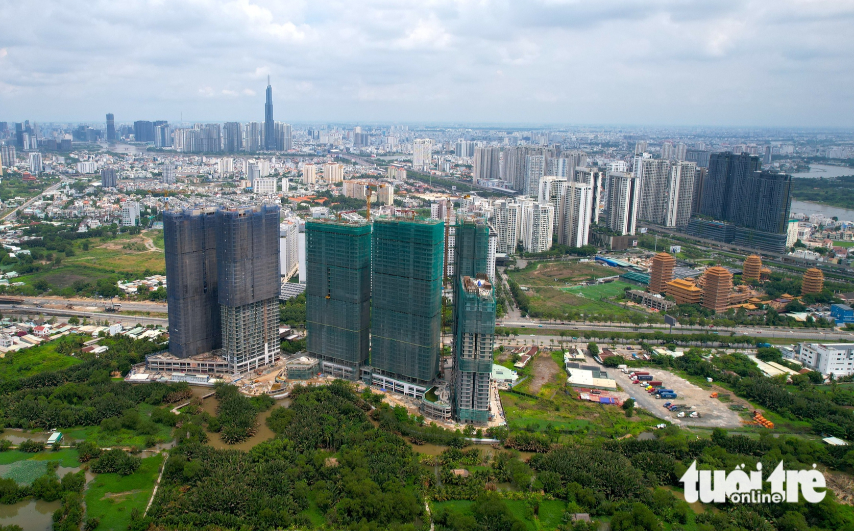 Giá căn hộ tại TP.HCM trung bình khoảng 98 triệu đồng/m2, xuất hiện dự án 200 triệu đồng/m2 - Ảnh 1.