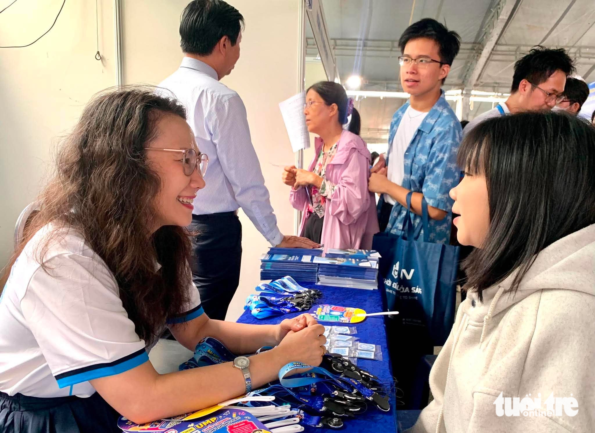 Trường đại học Y Dược TP.HCM công bố điểm sàn từ 17-23 - Ảnh 1.
