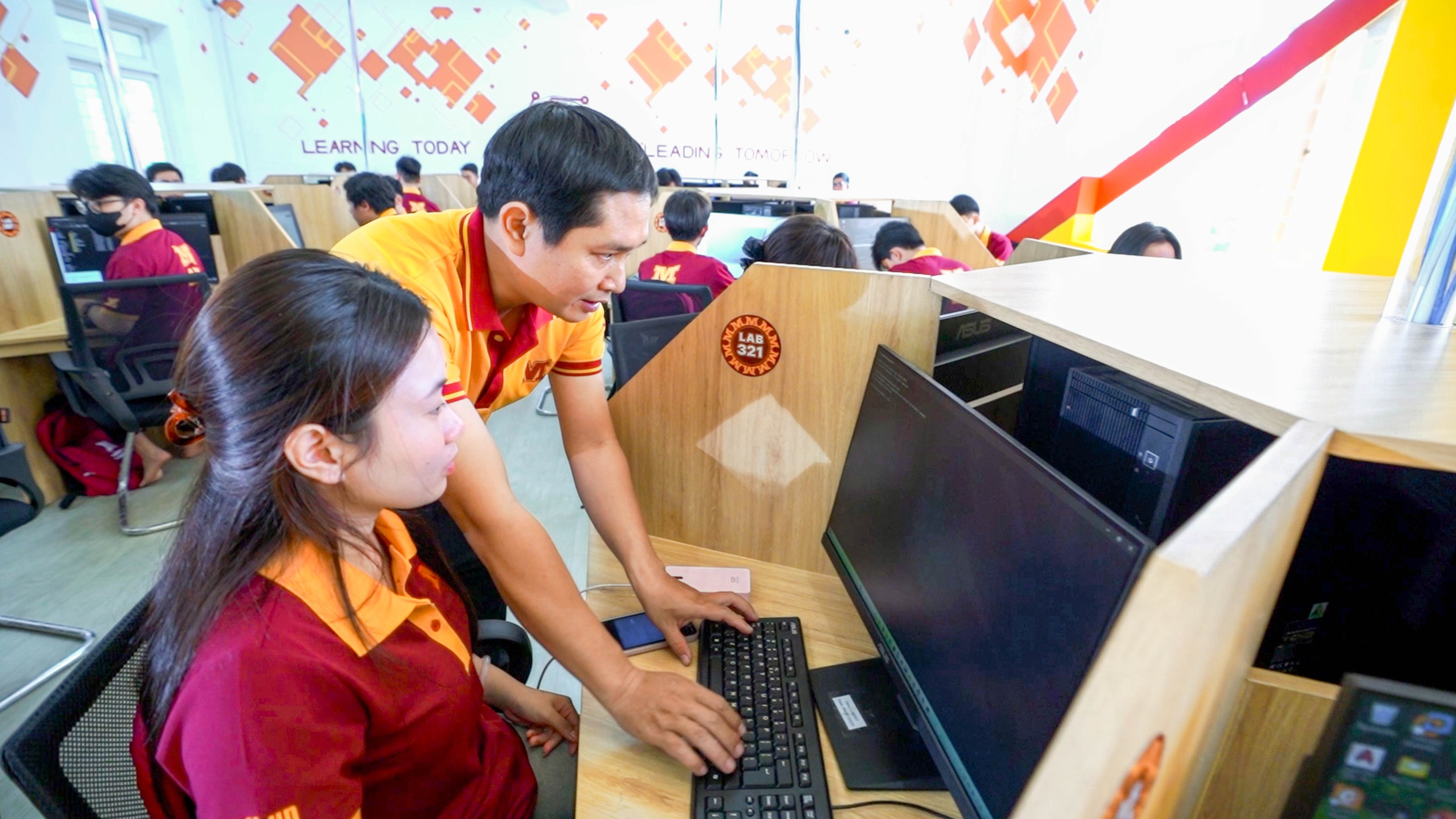 Thí sinh 2k8 đăng ký nhóm ngành STEM tại Trường Đại học Công nghệ Miền Đông tăng mạnh trong năm 2026 - Ảnh 3.