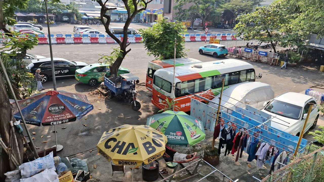 Thành phố “nằm ngang” viết tiếp câu chuyện nghĩa tình - Ảnh 3.