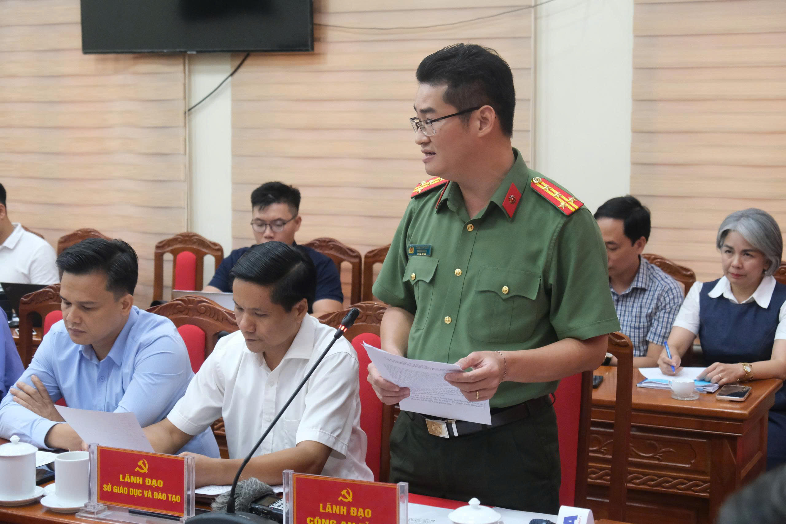 Tuyên Quang họp báo vụ hơn 140 điểm 10 toán: Sở GD-ĐT đề xuất cho thi lại môn toán - Ảnh 3.