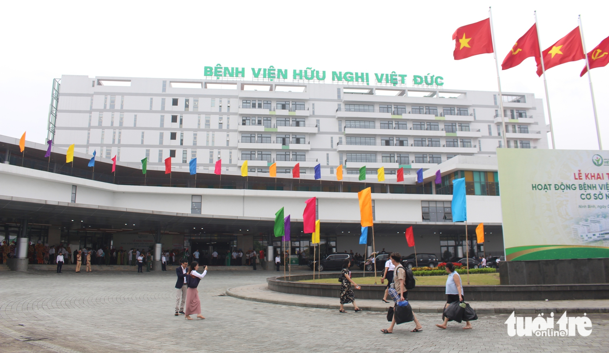 Bệnh viện Việt Đức cơ sở Ninh Bình với mức đầu tư 5 tỉ/giường bệnh chính thức đi vào hoạt động - Ảnh 1.