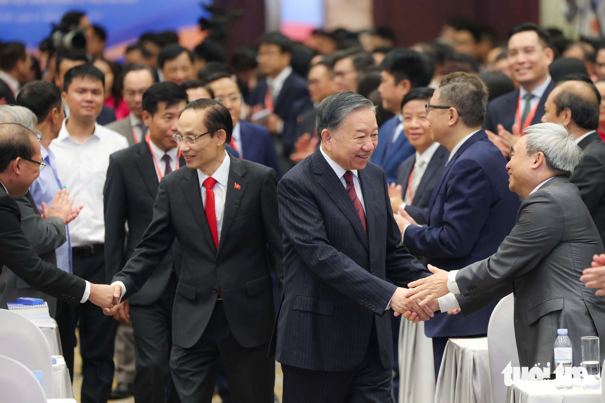 Tổng Bí thư, Chủ tịch nước Tô Lâm dự khai mạc Hội nghị Ngoại giao lần thứ 33 - Ảnh 1.