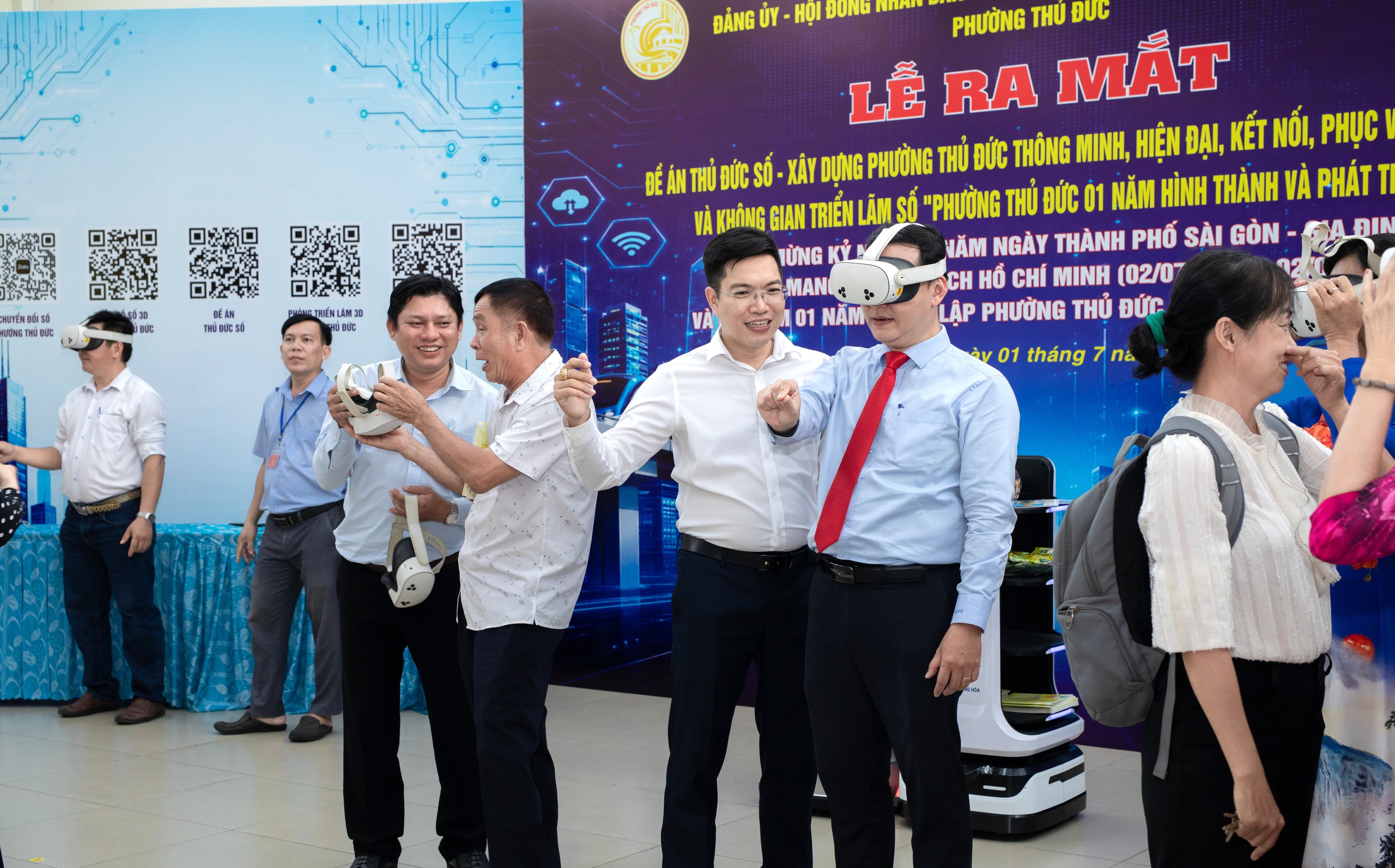 Bí thư phường Thủ Đức - Mai Hữu Quyết: Hạnh phúc người dân phải là tiêu chí sánh ngang với chỉ số tăng trưởng - Ảnh 4.