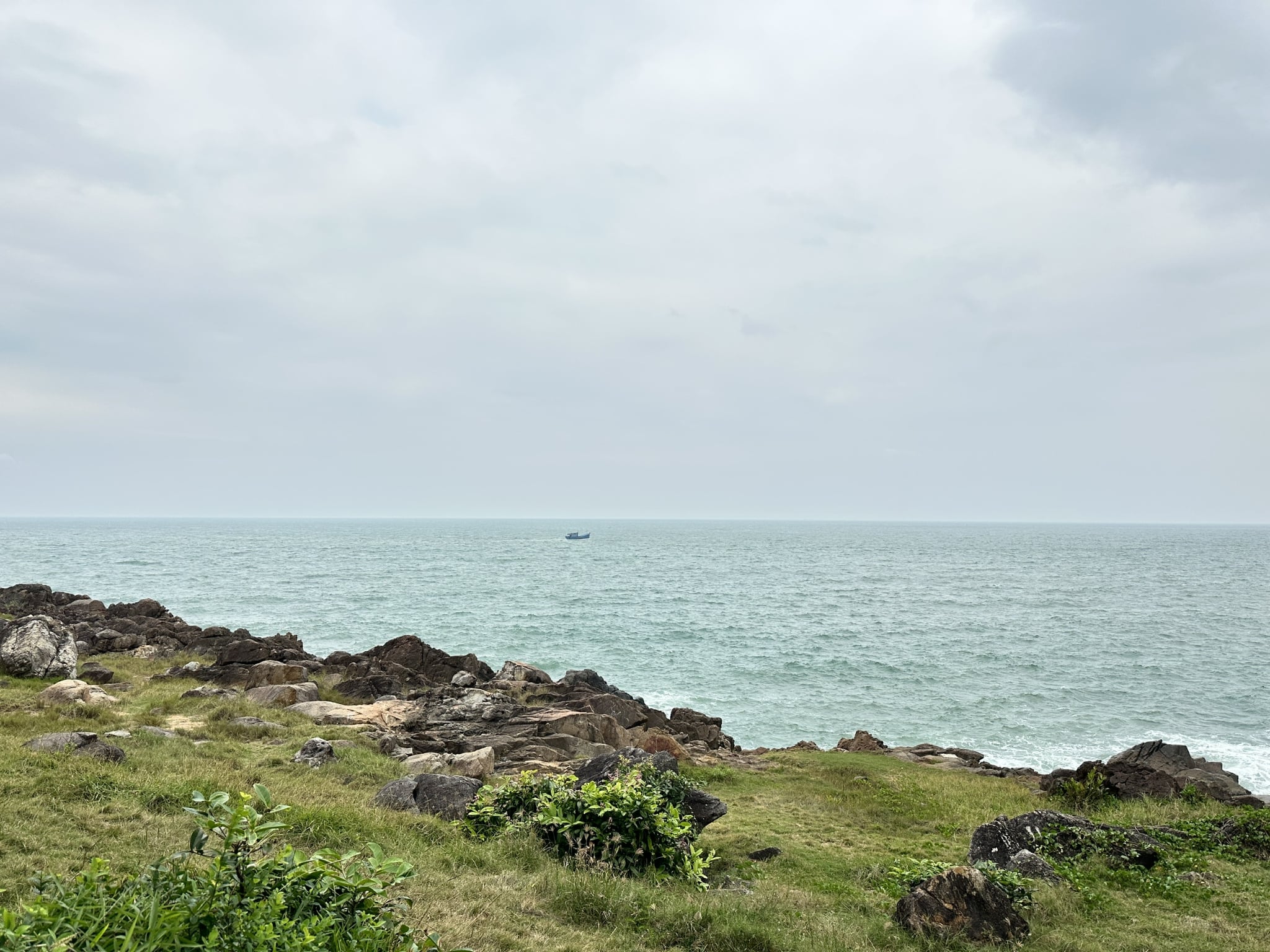 Beware: Three dangerous trekking routes to stay away on Son Tra Peninsula in Vietnam’s Da Nang - Ảnh 9.