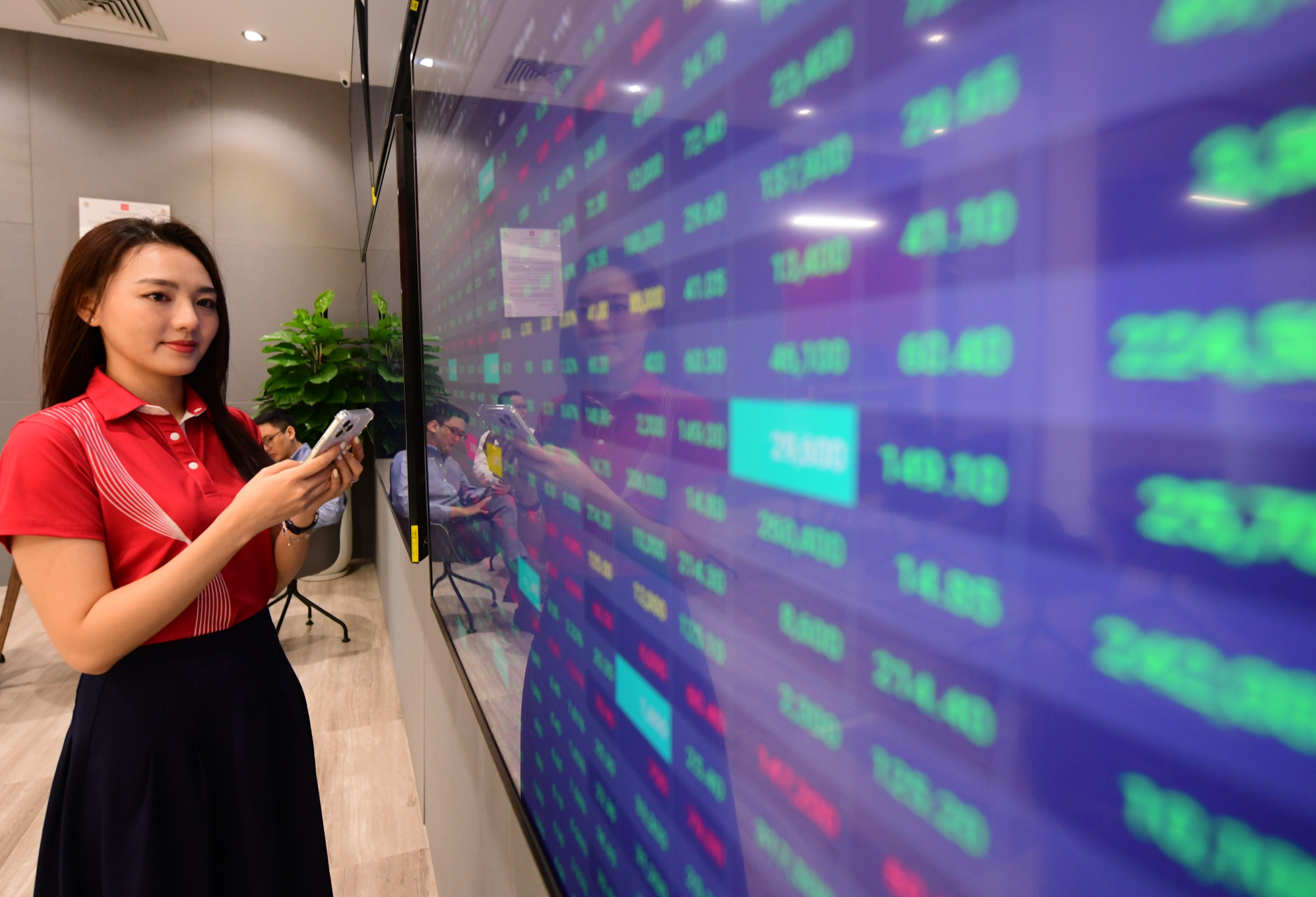 Chứng khoán tuần mới: VN-Index tăng 2 tuần liên tiếp, mốc 1.780 điểm thử lửa dòng tiền - Ảnh 2.
