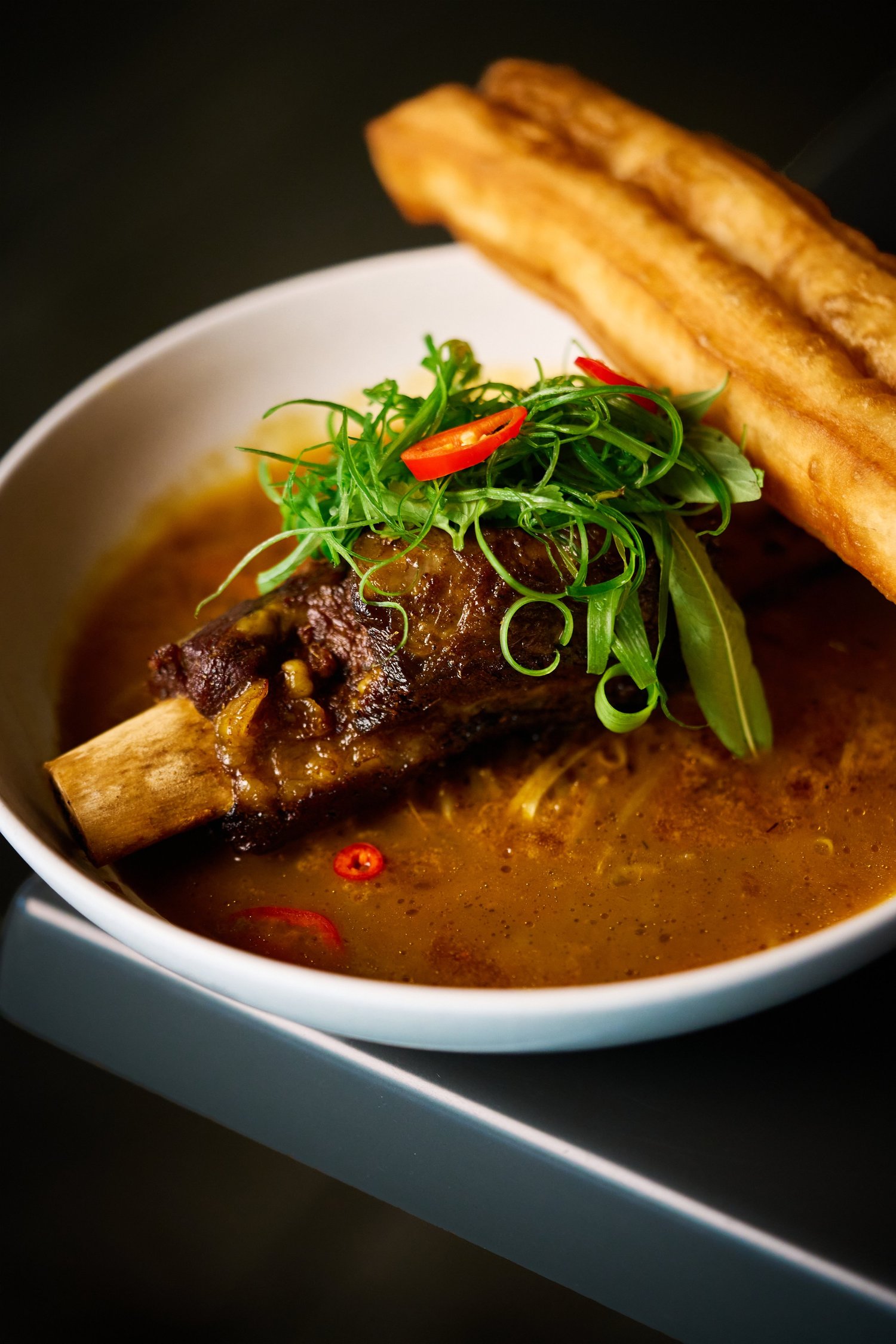 Bánh khọt, bò kho, cà ri vịt... món ăn Việt Nam trở thành trào lưu ở Úc - Ảnh 2.