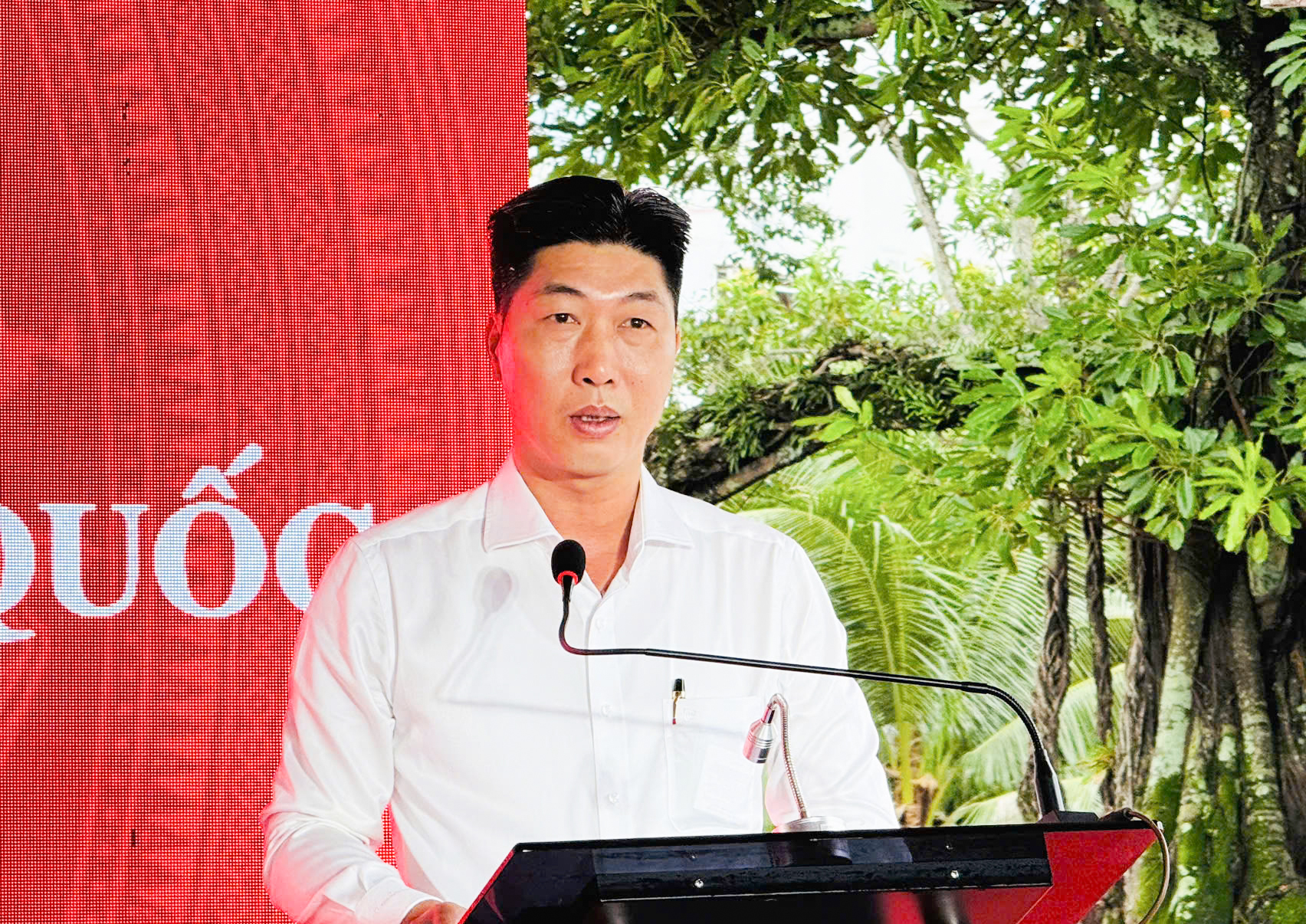 Phú Quốc siết chặt bảo vệ tài nguyên, môi trường và an toàn thực phẩm phục vụ du khách - Ảnh 1.