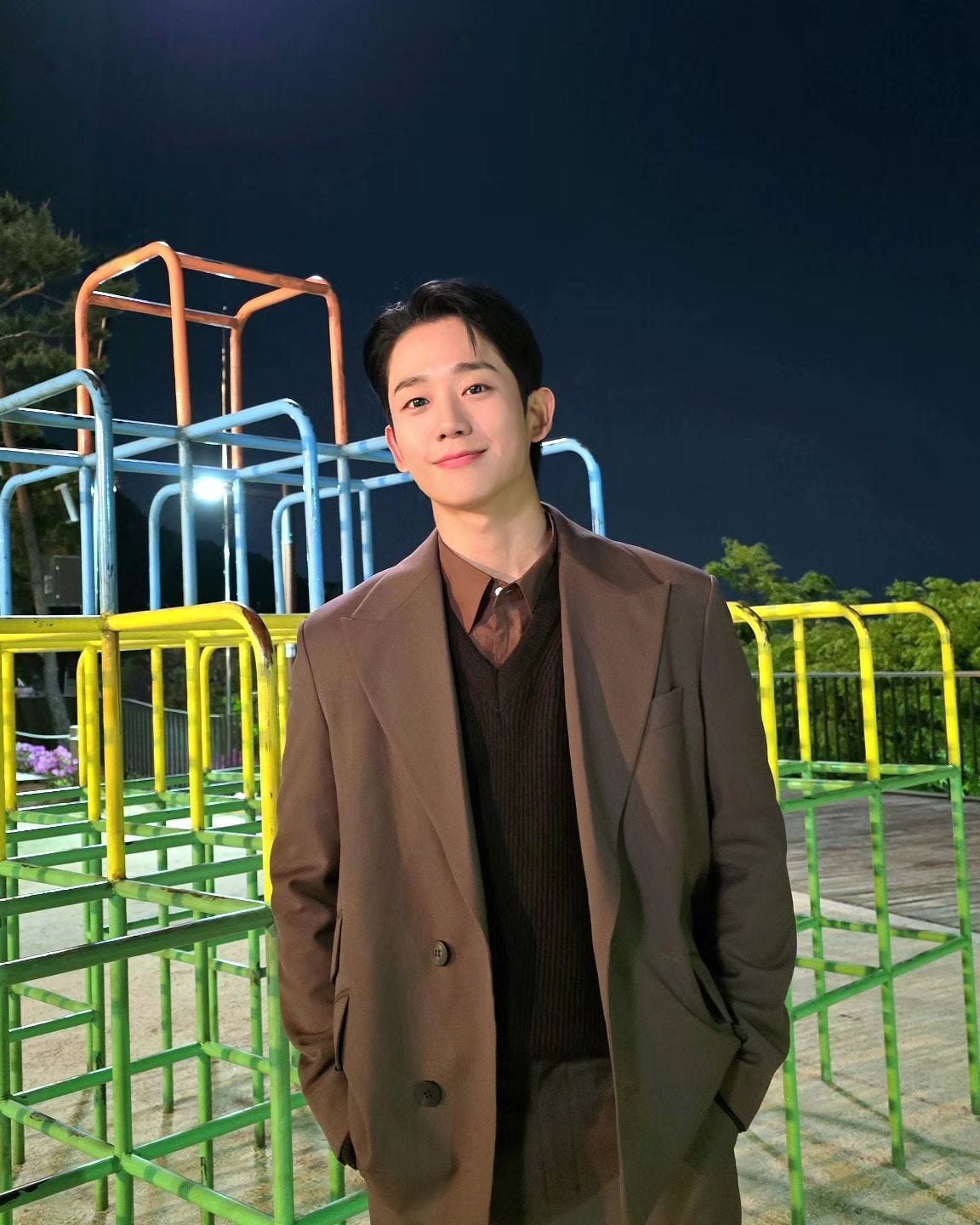 Phong cách 'em trai quốc dân' Jung Hae In - Ảnh 9.