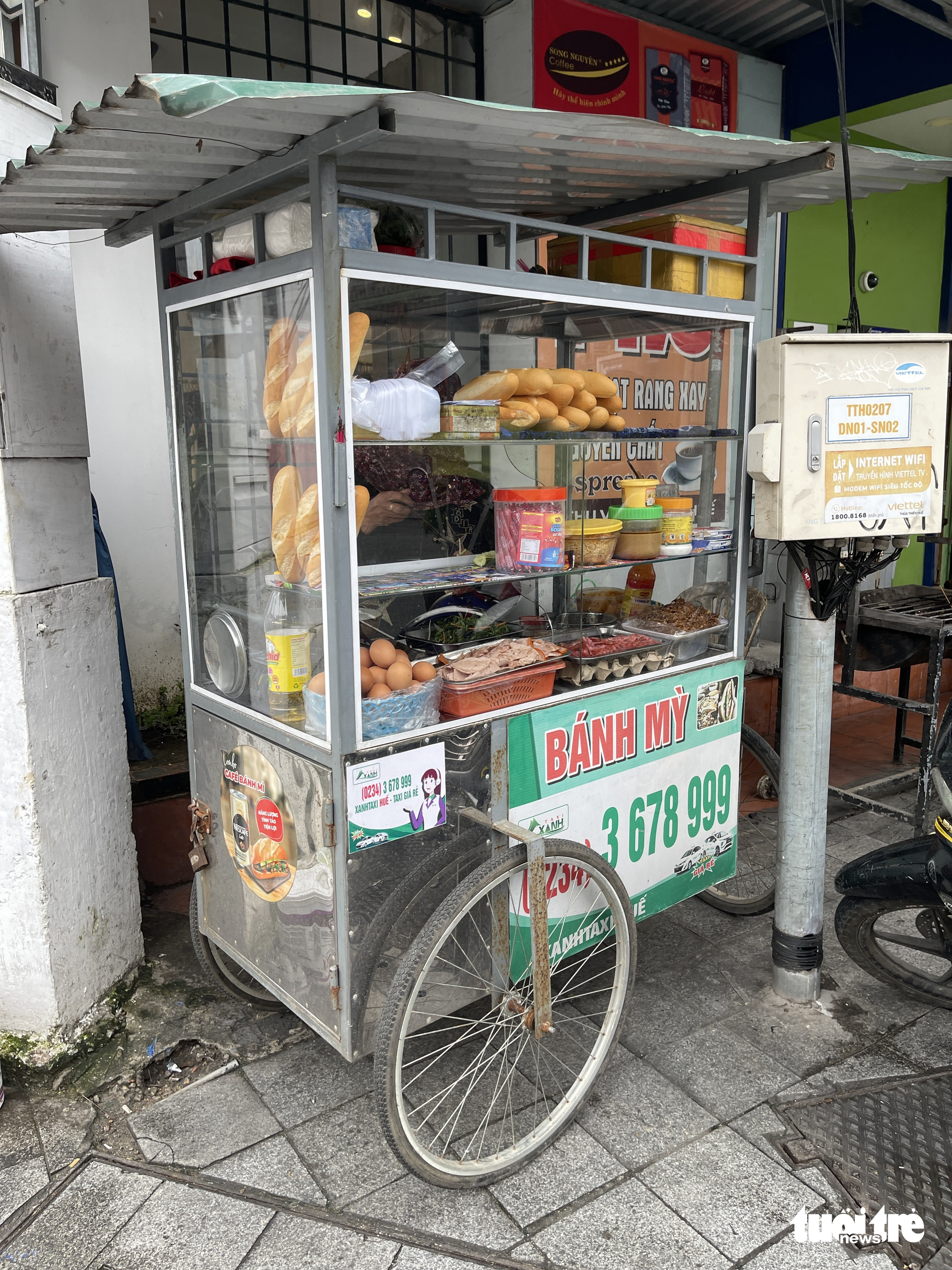 Banh Mi vs. Burger: Which is better? - Ảnh 4.
