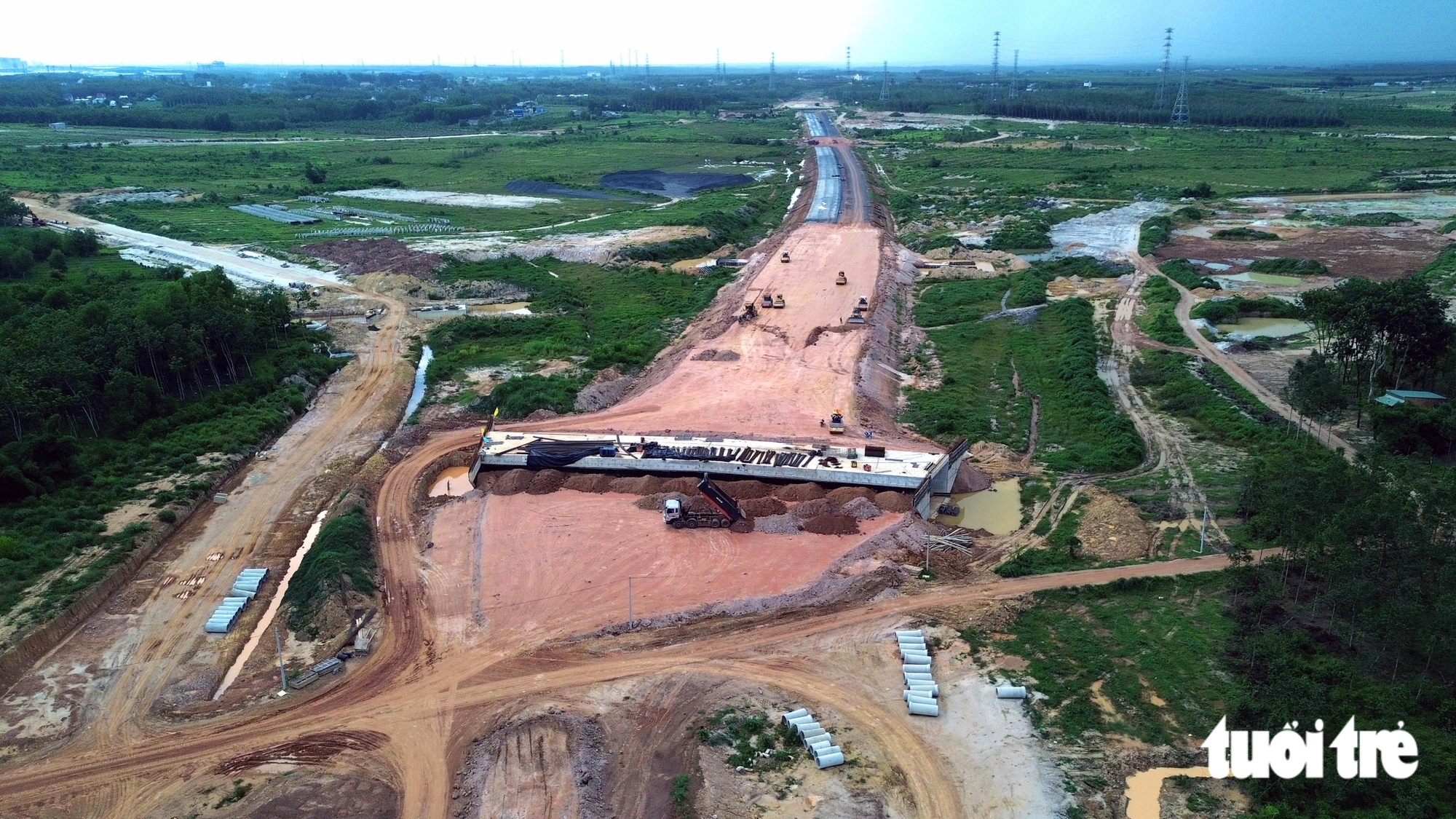 Hoàn thành cao tốc TP.HCM - Thủ Dầu Một - Chơn Thành qua Đồng Nai trước ngày 31-12 - Ảnh 2.
